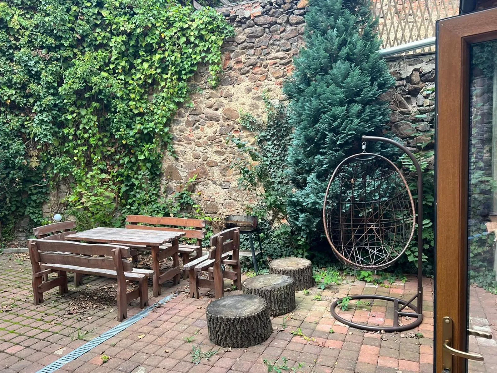 Patio in Thermal Apartments
