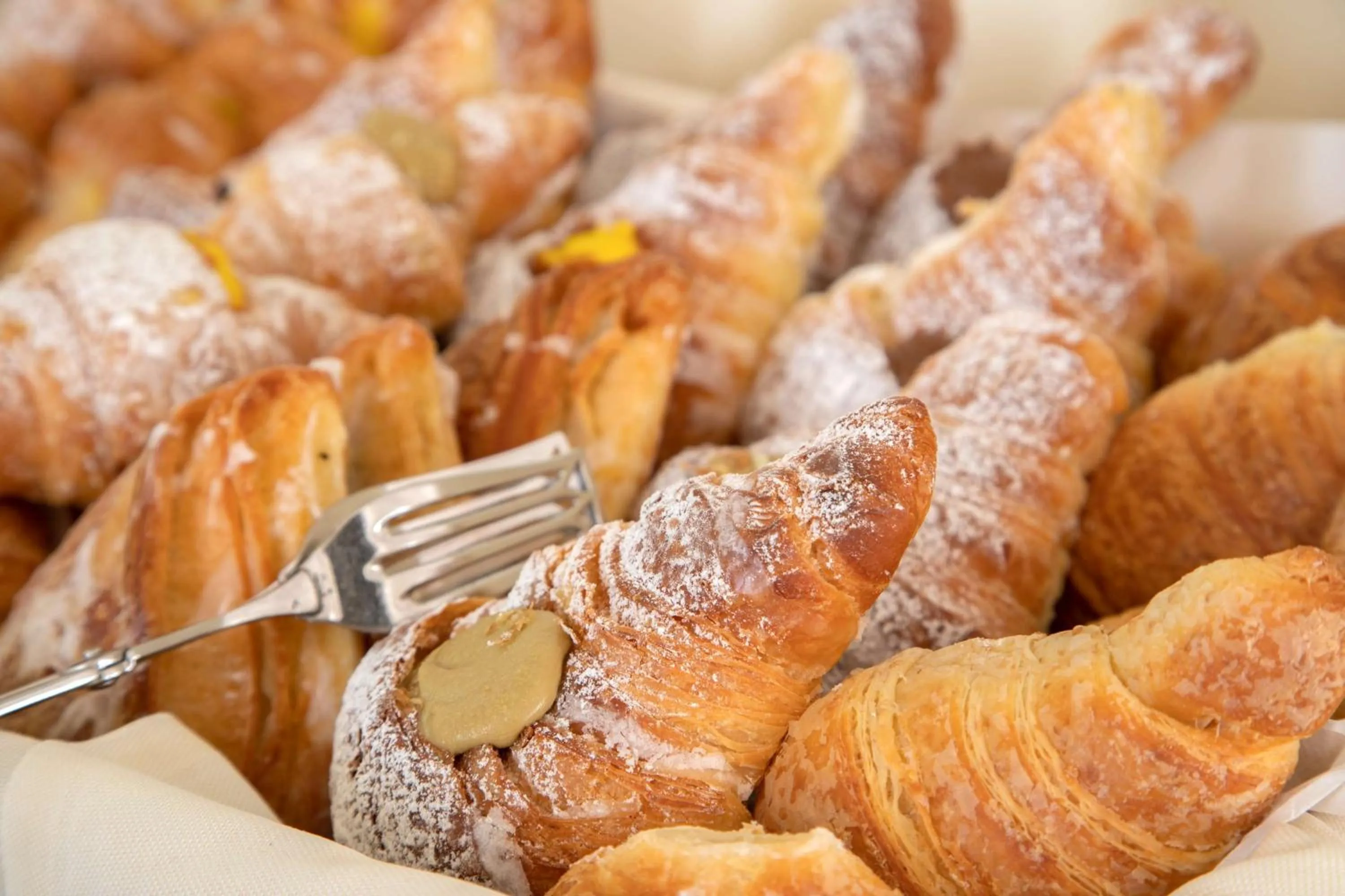 Breakfast in Hotel Canada, BW Premier Collection