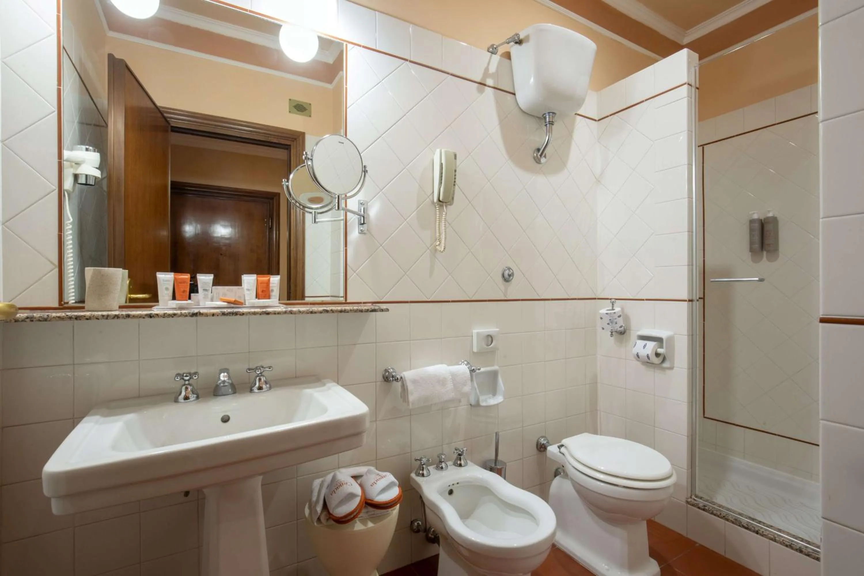 Bedroom in Hotel Canada, BW Premier Collection