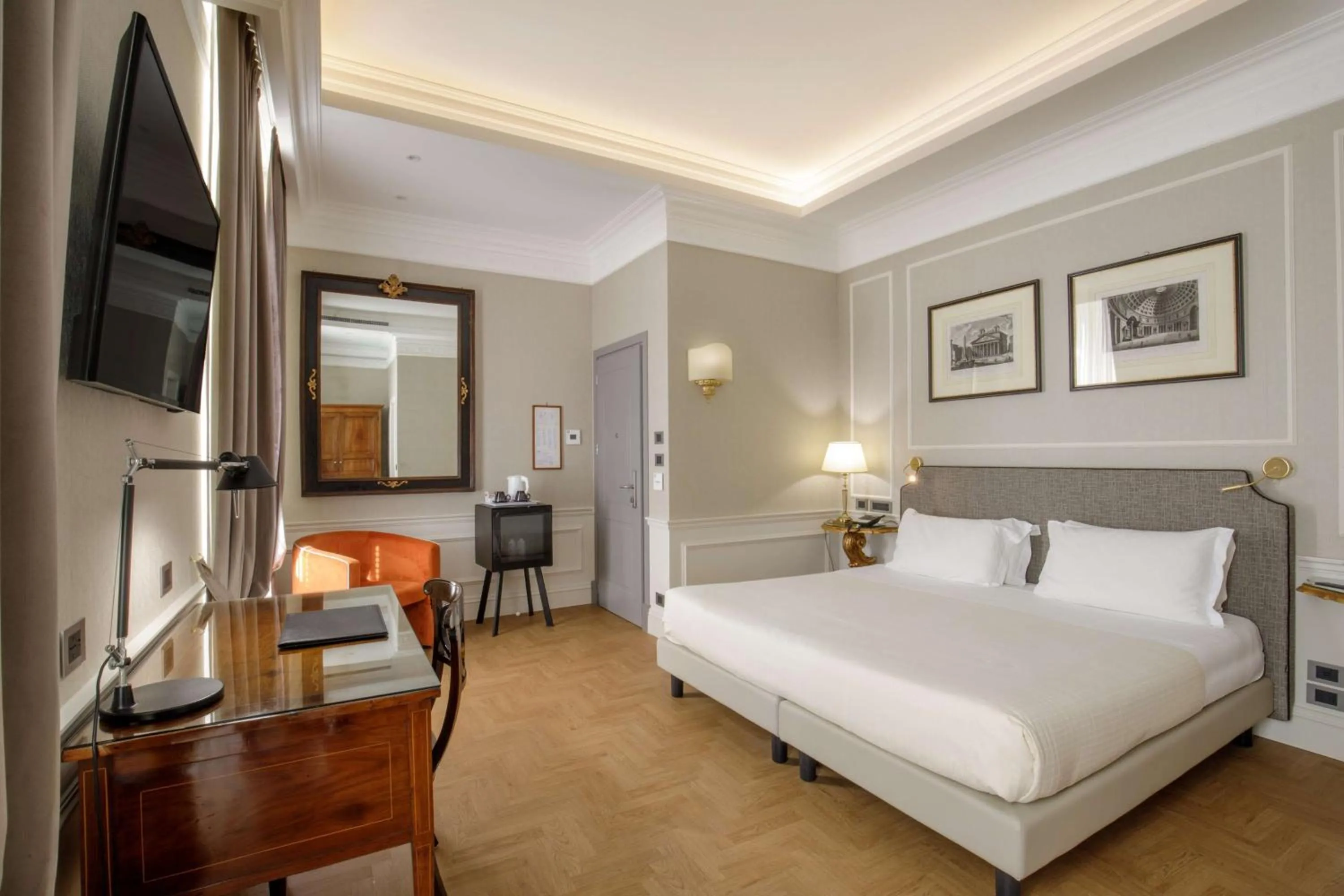 Bedroom, Bed in Hotel Canada, BW Premier Collection