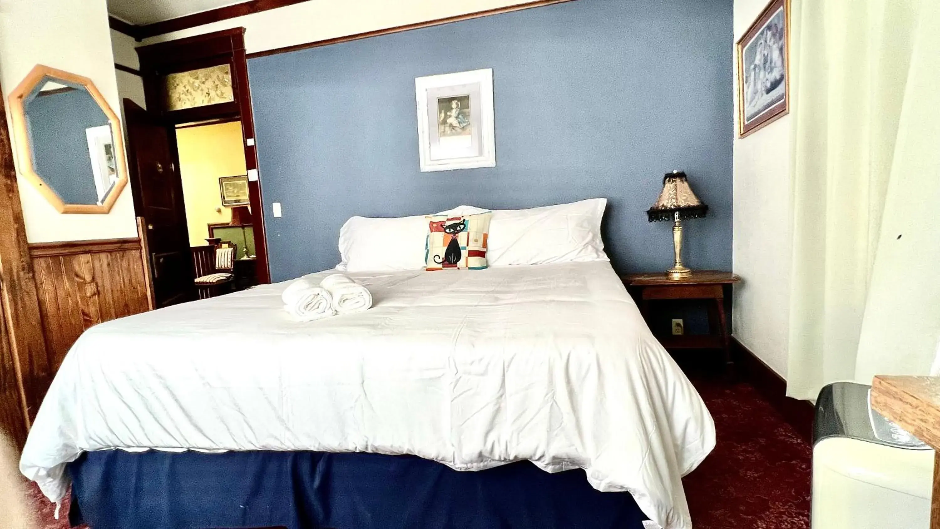 Superior King Room - single occupancy in Hotel La More at The Bisbee Inn Superior King Room - single occupancy in Hotel La More at The Bisbee Inn