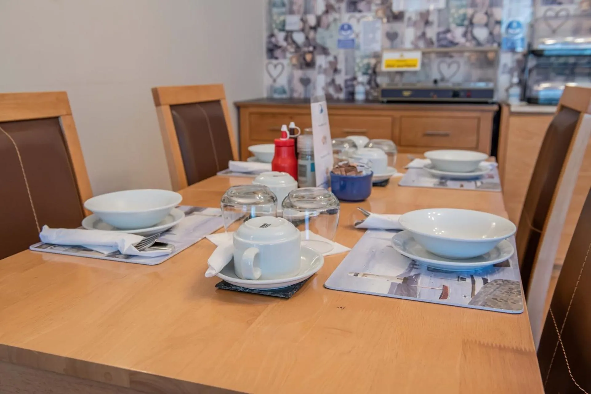Dining area in Trevarrian Lodge