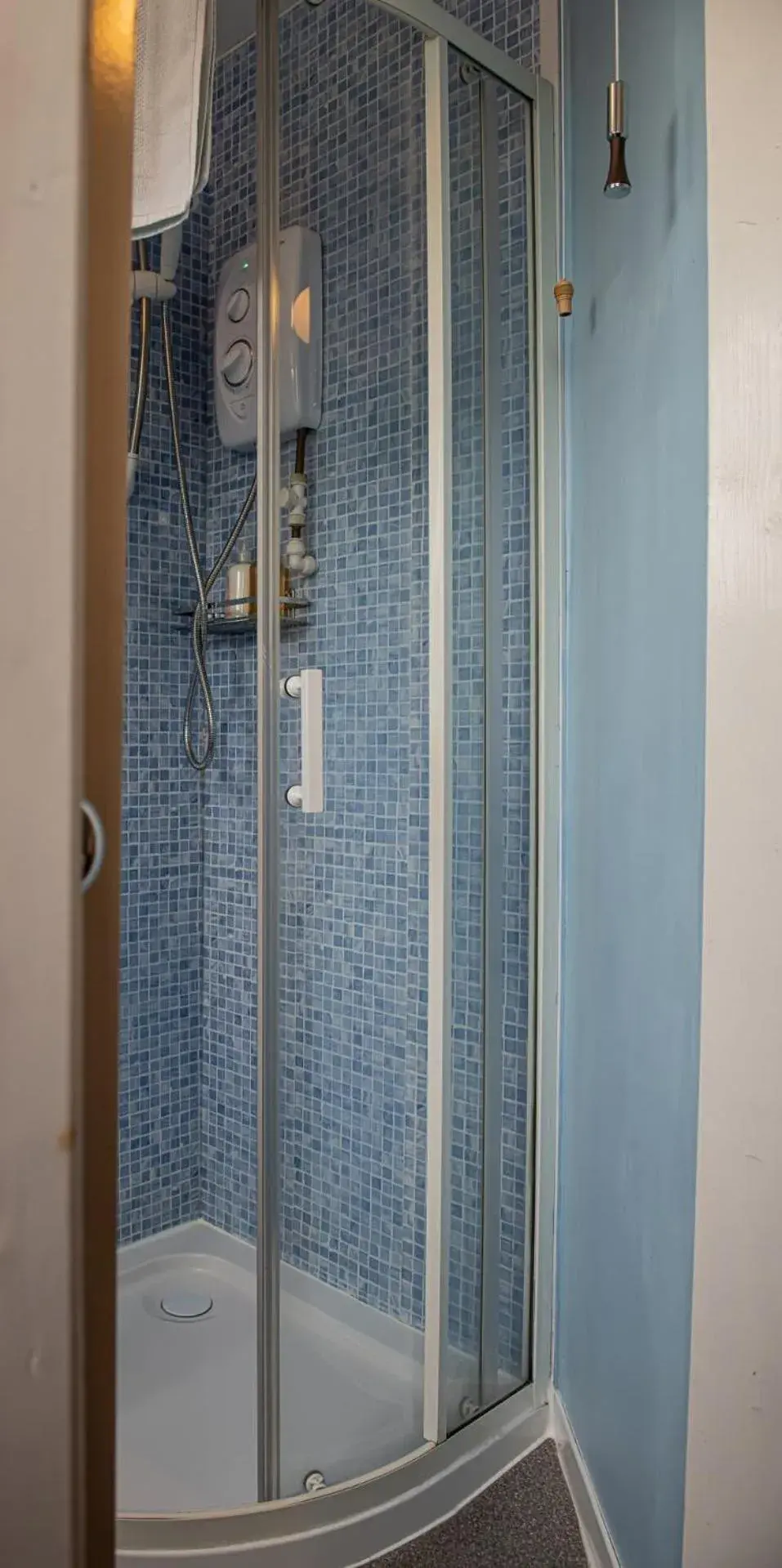 Bathroom in Trevarrian Lodge Bathroom in Trevarrian Lodge