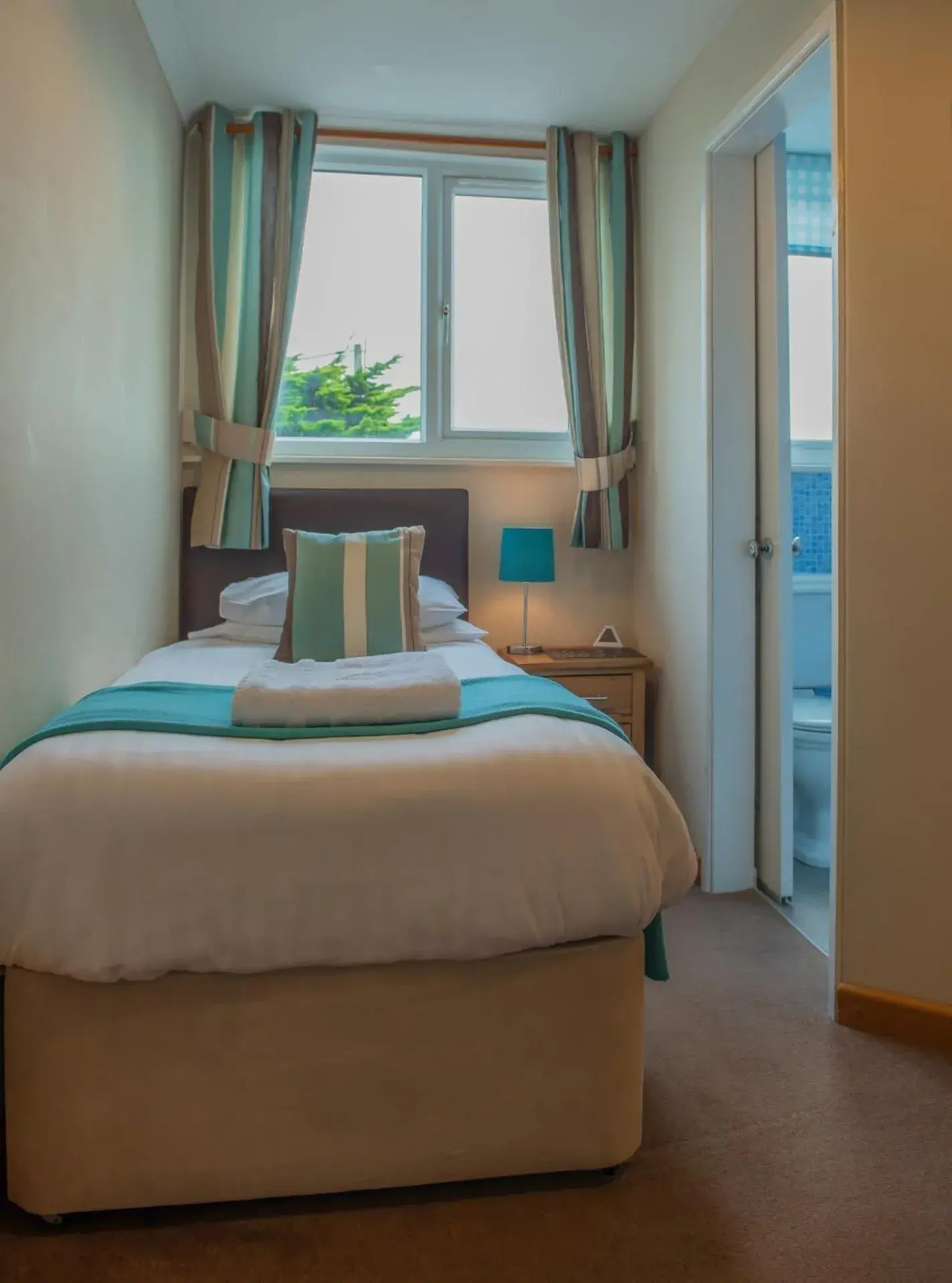 Bedroom, Bed in Trevarrian Lodge Bedroom, Bed in Trevarrian Lodge
