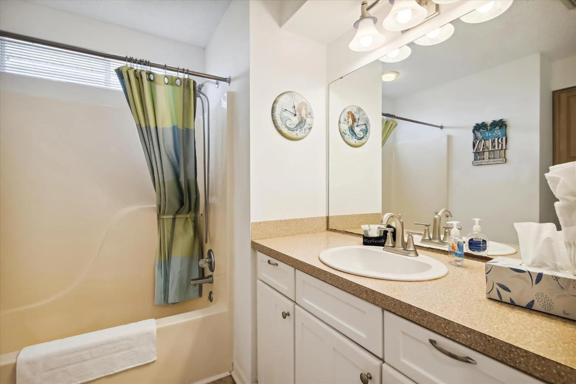 Property building in Pelican Path