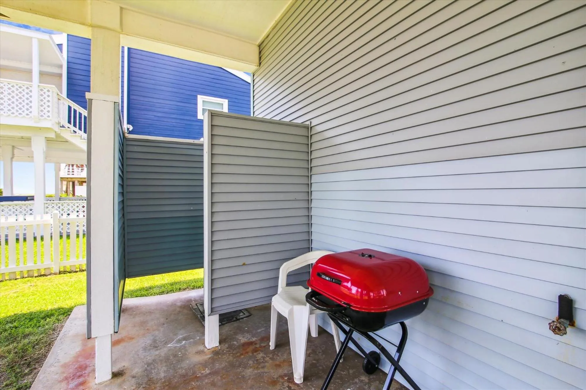 Property building in Pelican Path