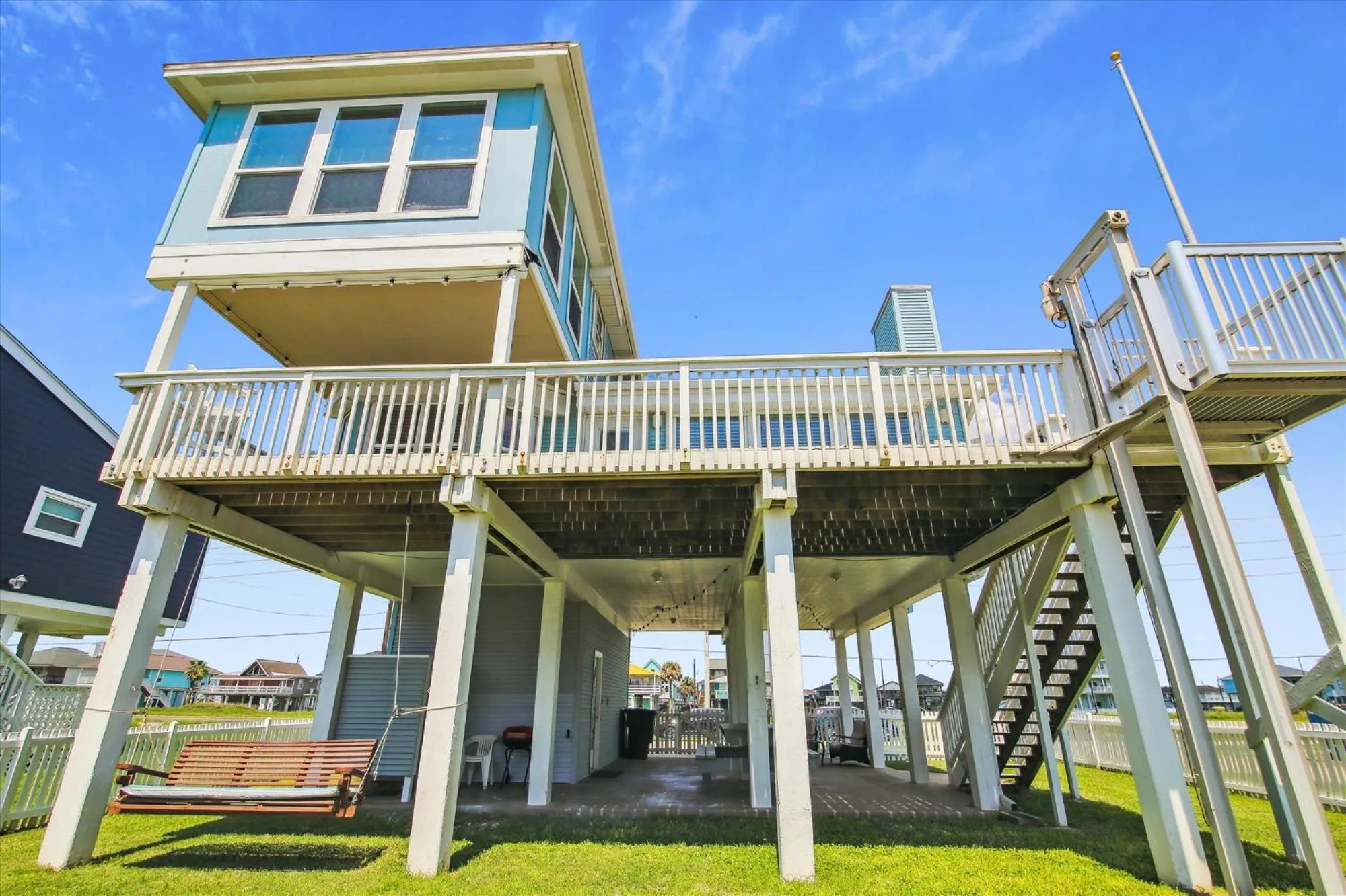 Property building in Pelican Path