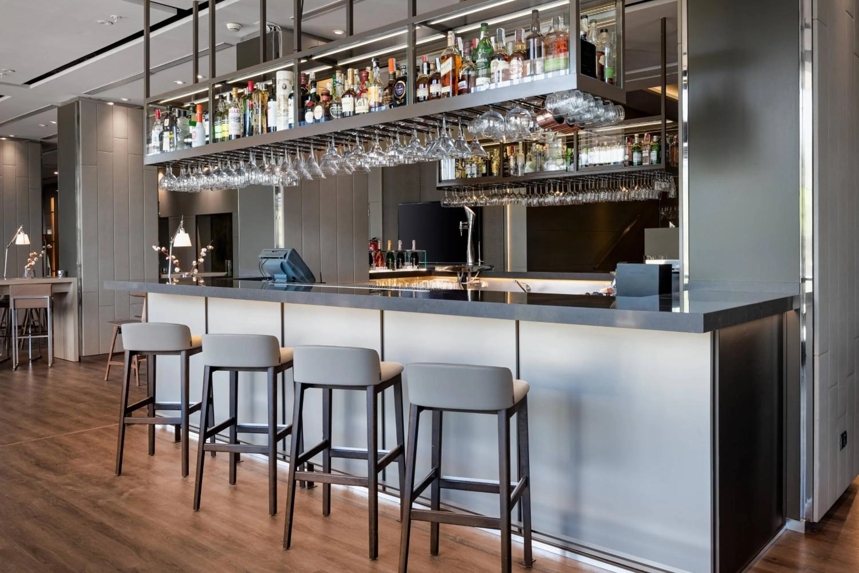 Lounge or bar in AC Hotel Málaga Palacio by Marriott