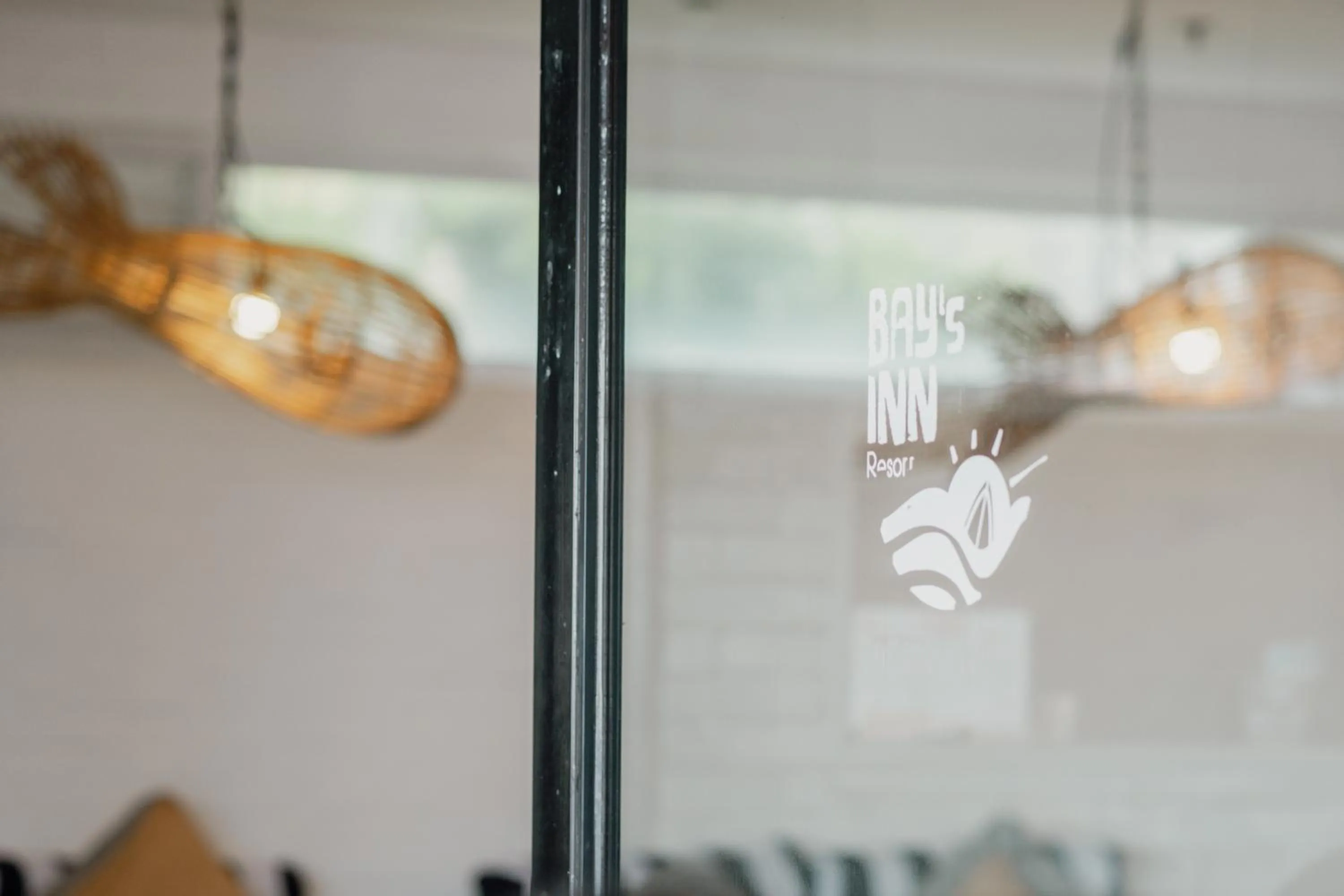 Restaurant/places to eat in Bay's Inn Resort