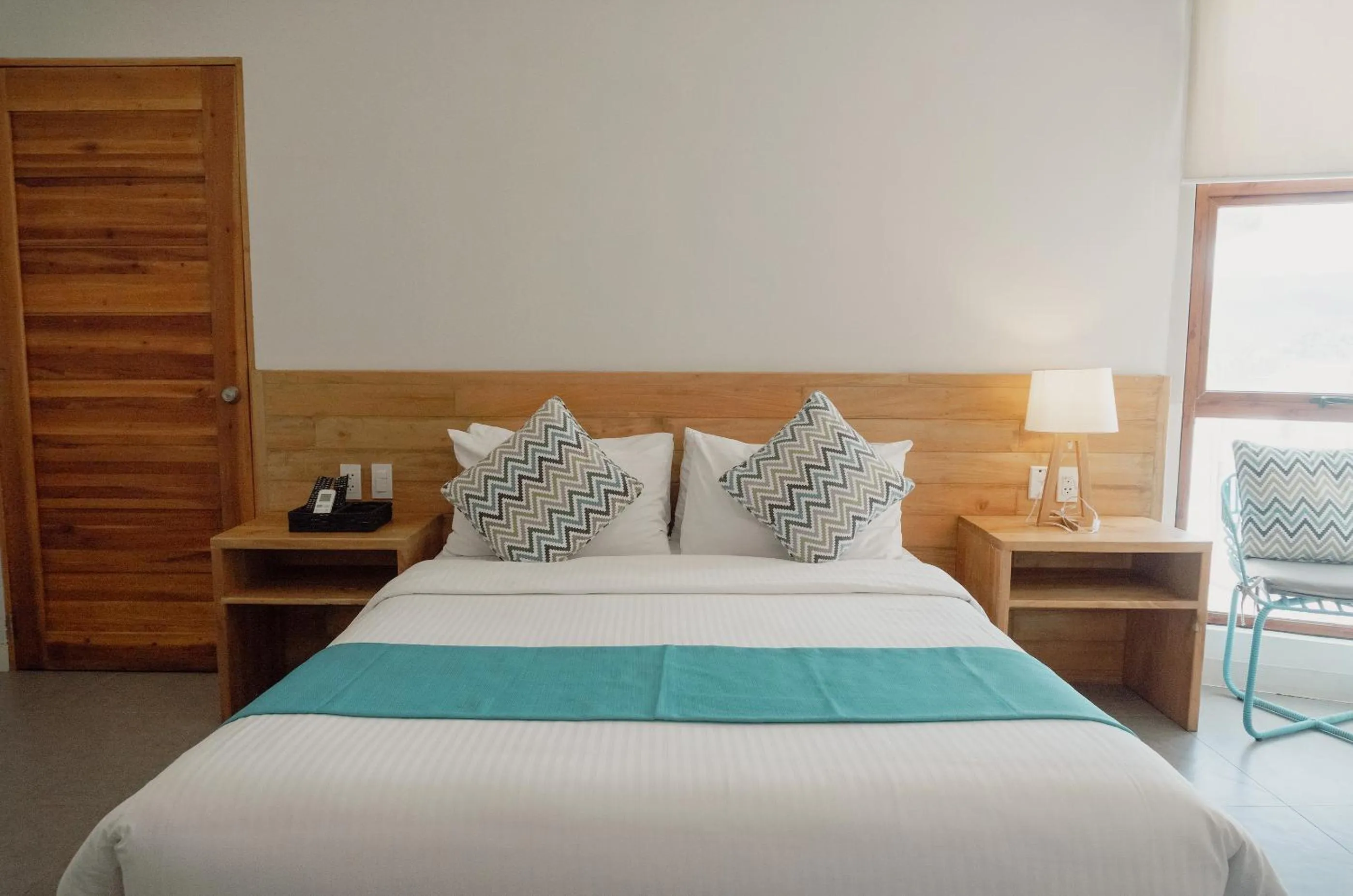 Bedroom, Bed in Bay's Inn Resort