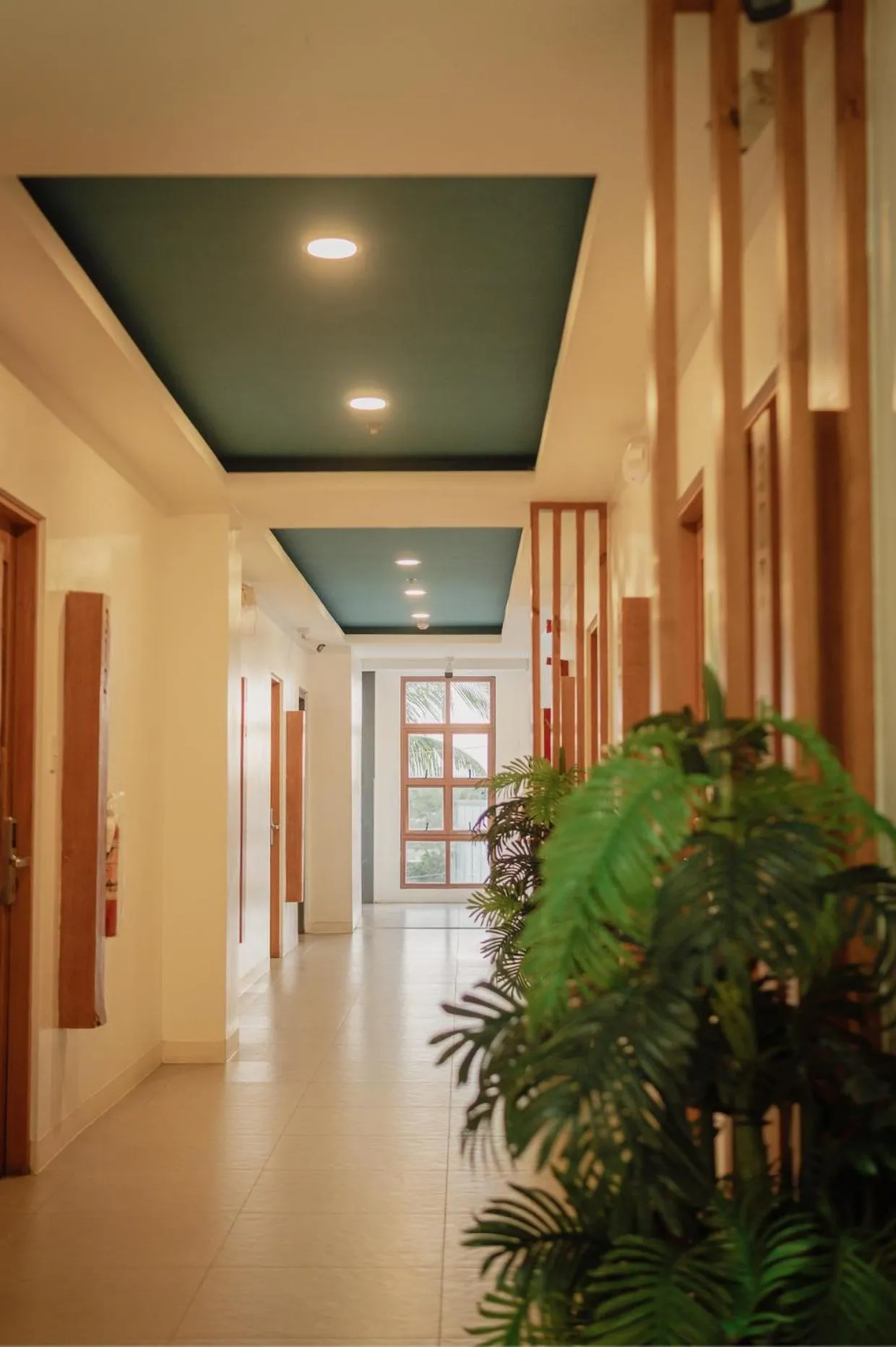 Property building in Bay's Inn Resort