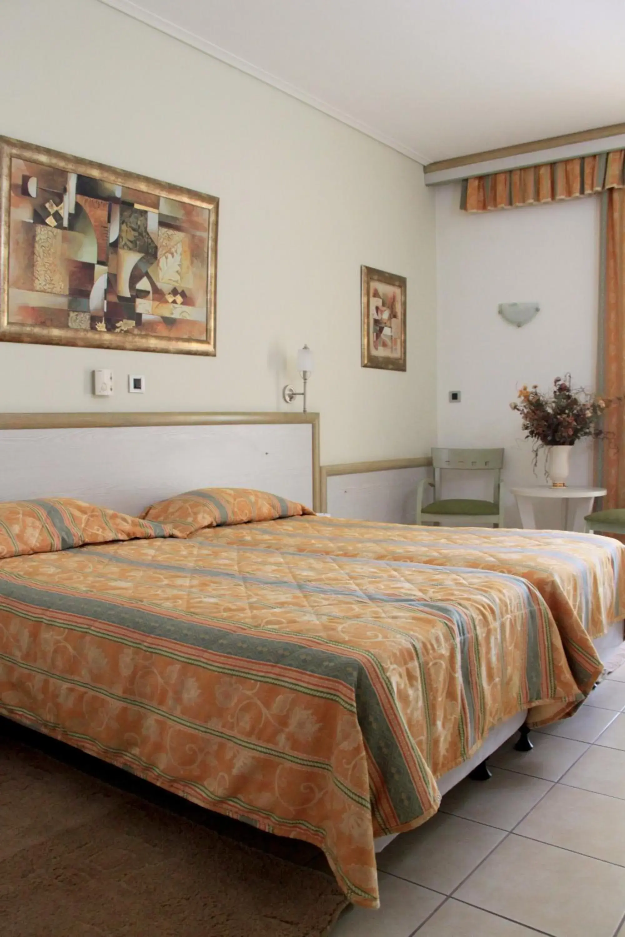 Superior Twin Room - single occupancy in Hotel Platon Superior Twin Room - single occupancy in Hotel Platon