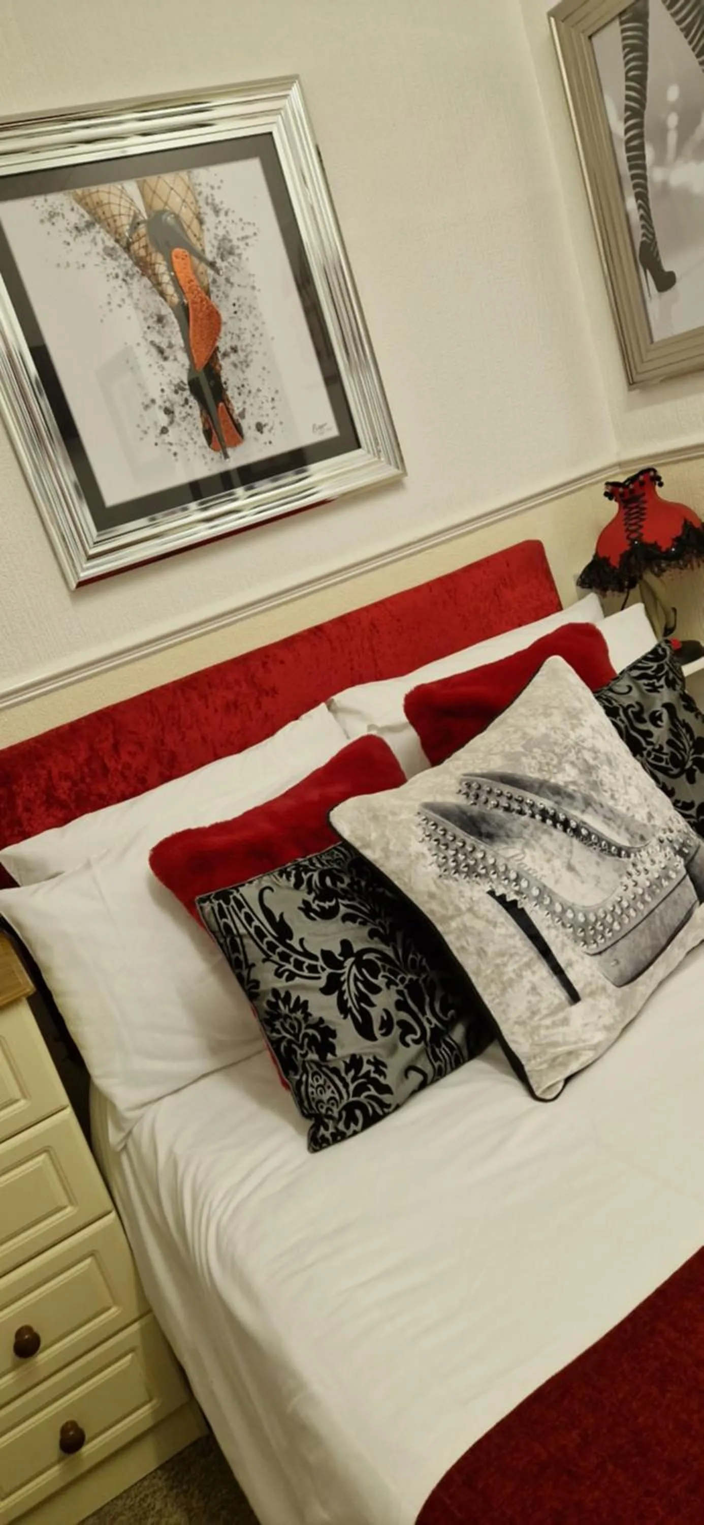 Decorative detail, Bed in The Dudley Hotel