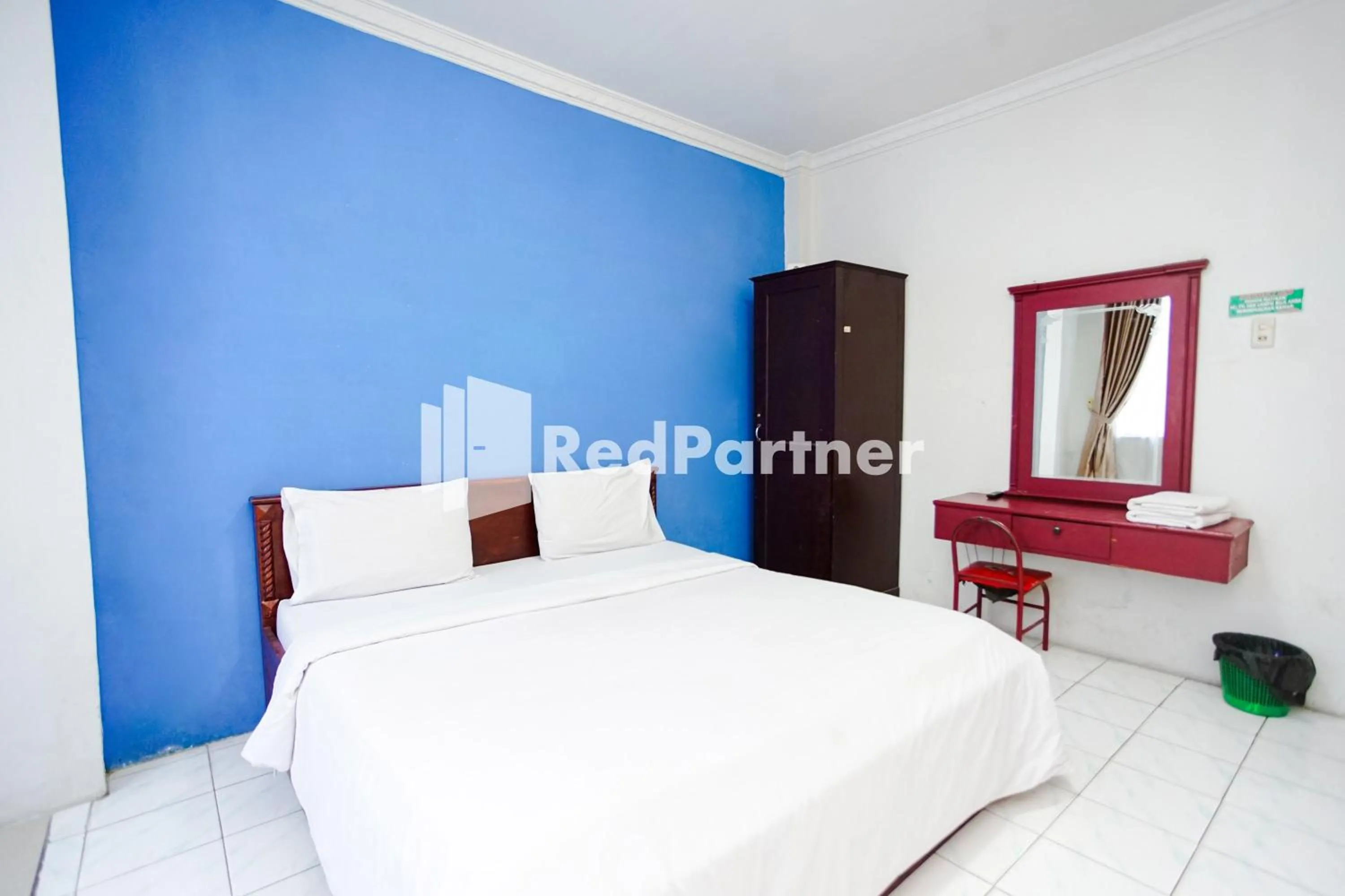 Bed in Hotel Serena Anggrek near Manhattan Times Square Mall Medan RedPartner