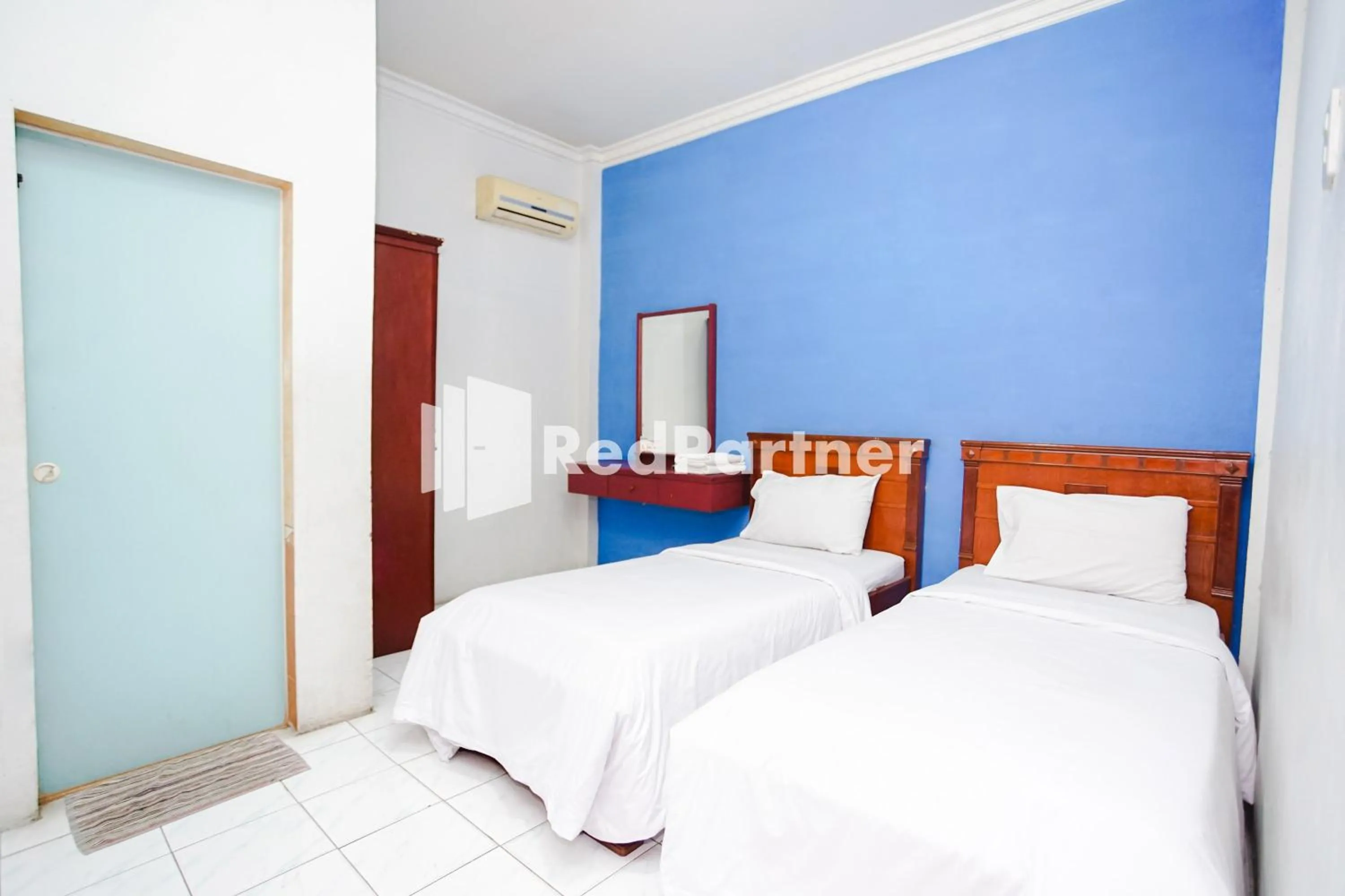 Bed in Hotel Serena Anggrek near Manhattan Times Square Mall Medan RedPartner