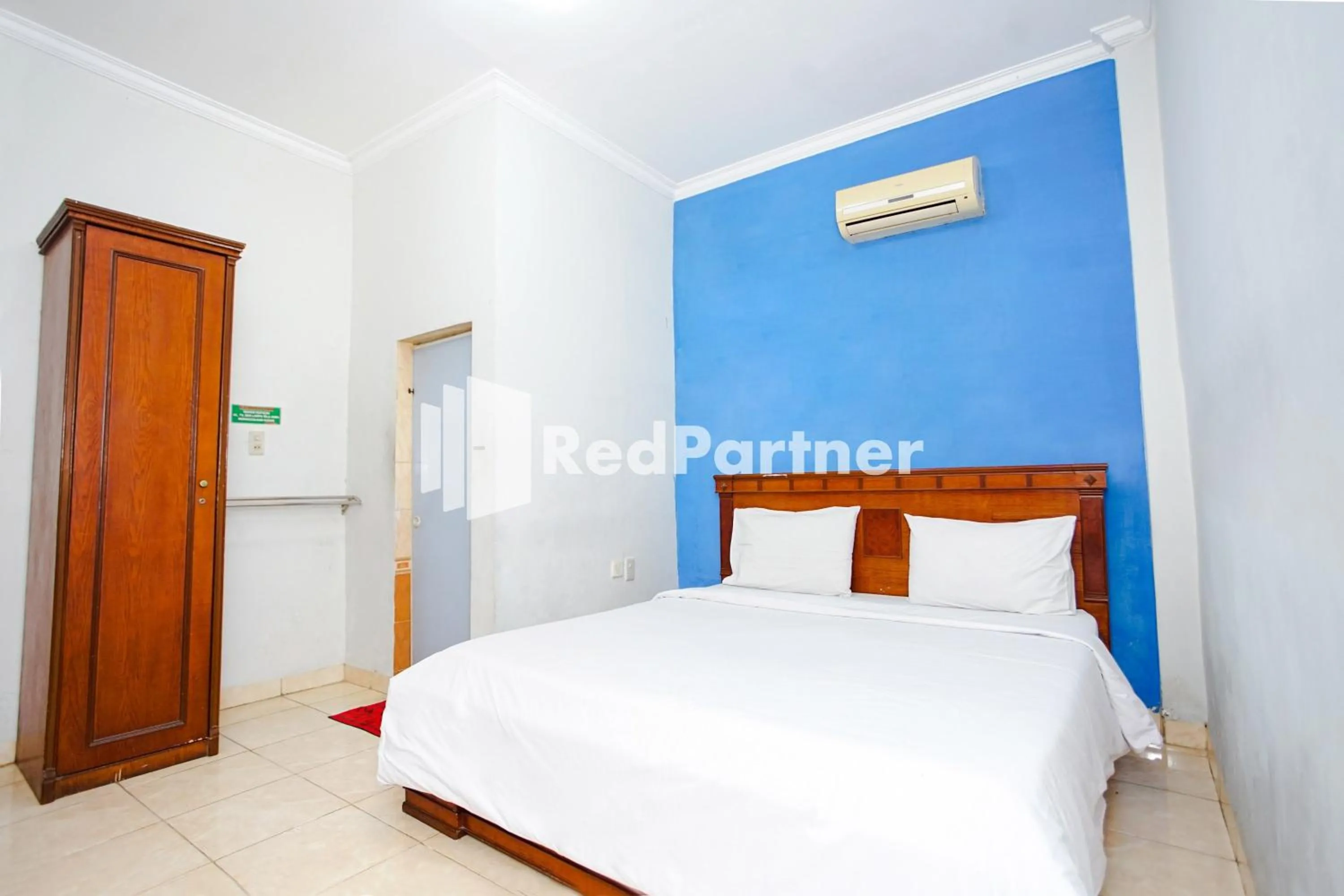 Bed in Hotel Serena Anggrek near Manhattan Times Square Mall Medan RedPartner