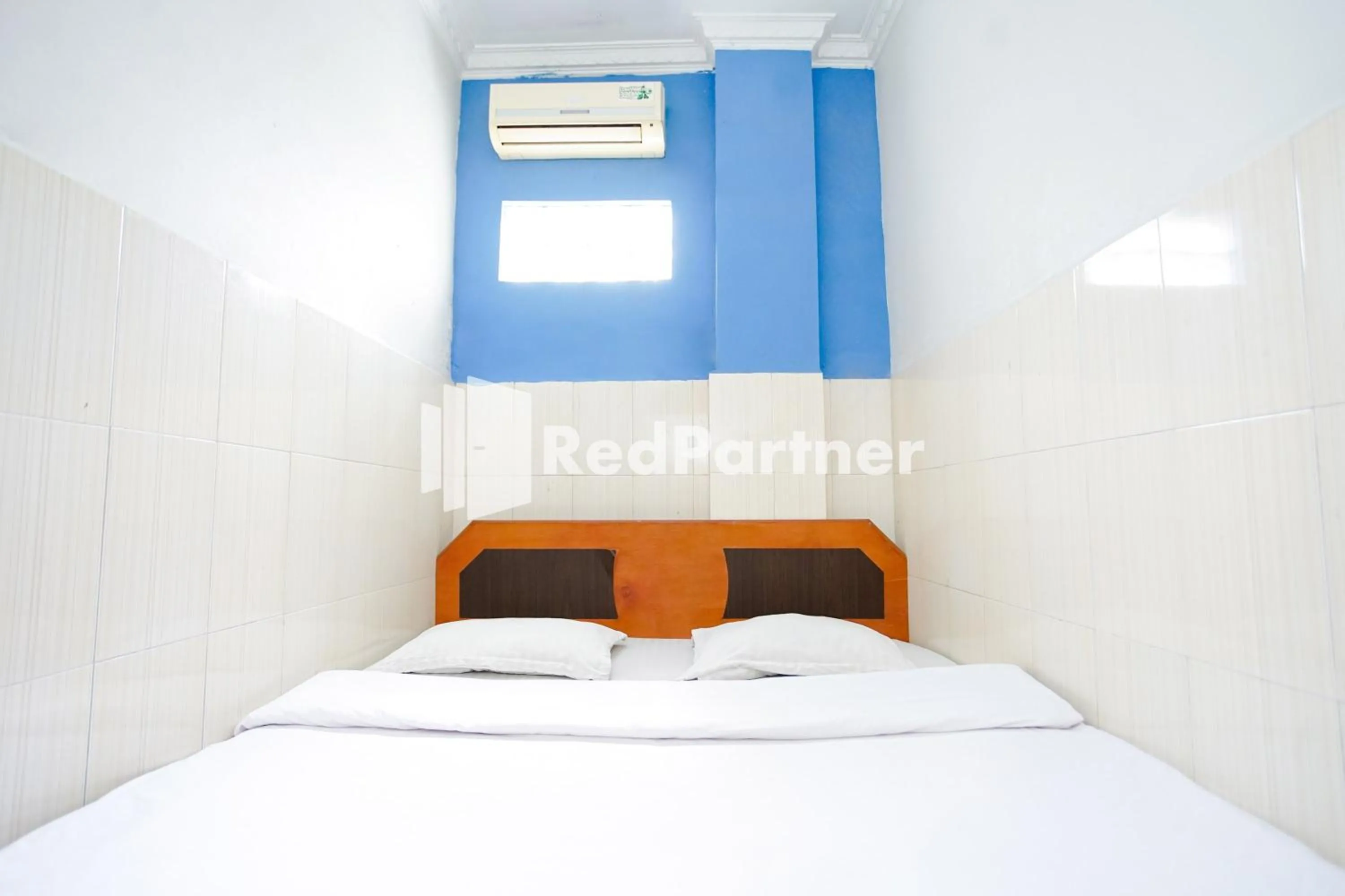 Bed in Hotel Serena Anggrek near Manhattan Times Square Mall Medan RedPartner