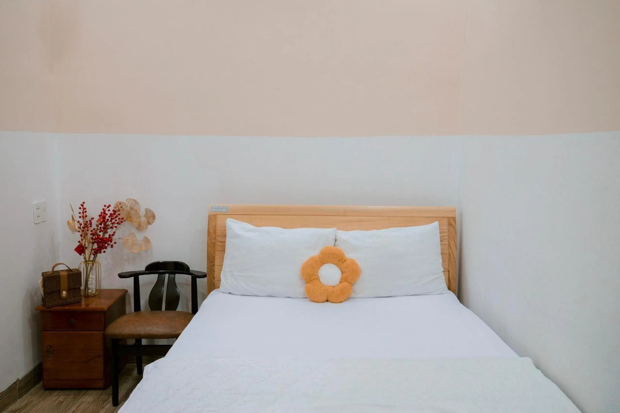 Photo of the whole room, Bed in Hotel Nắng