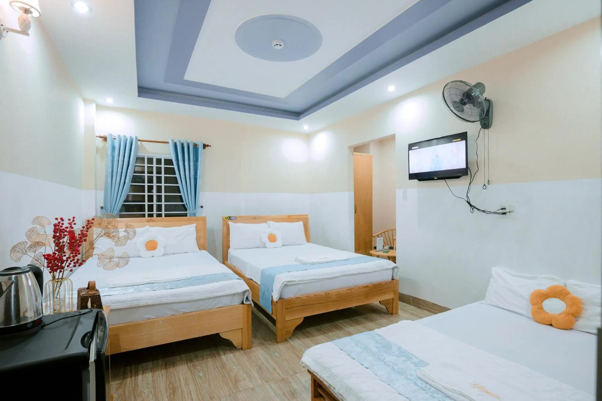 Bed in Hotel Nắng