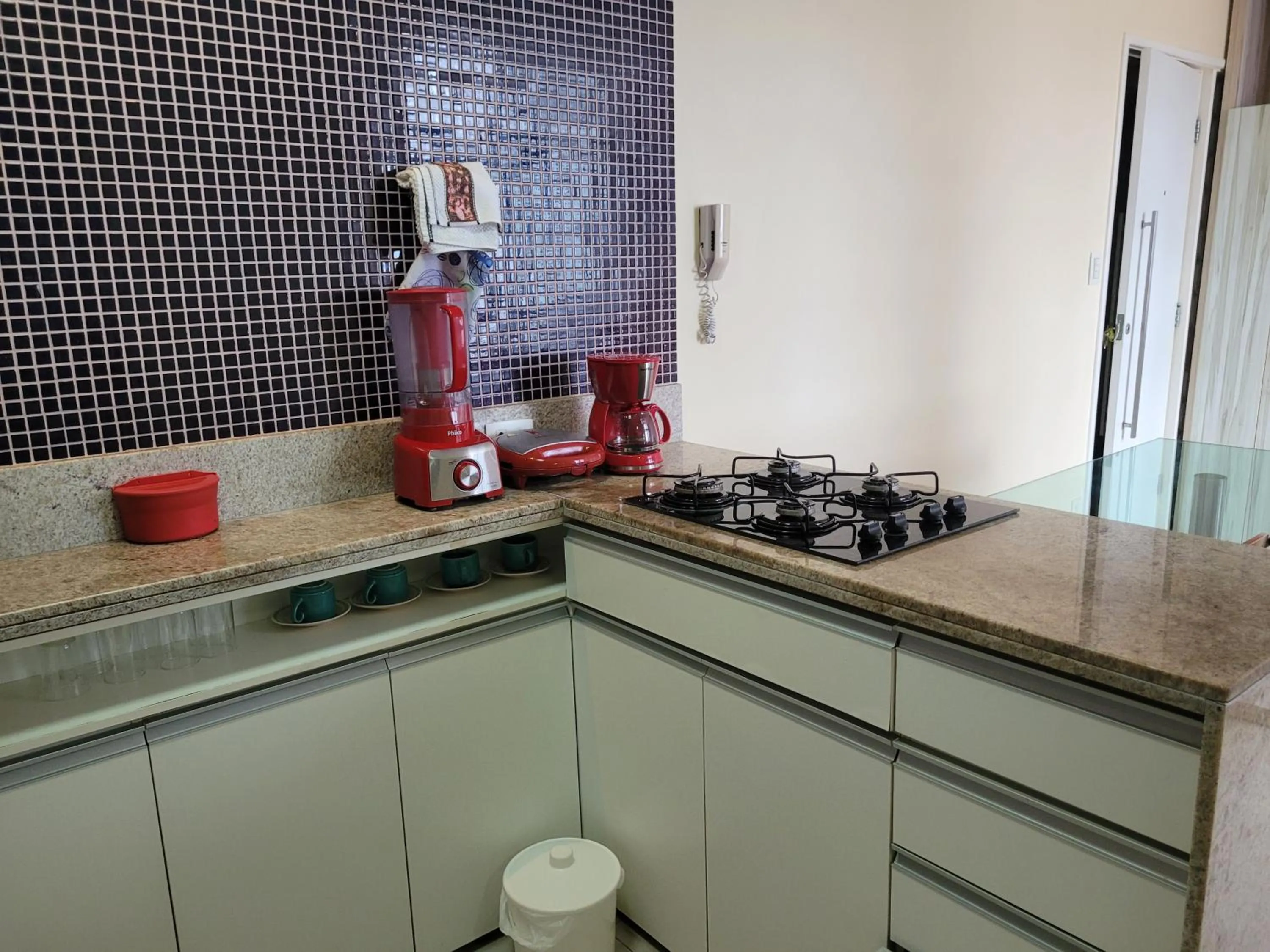 stove in Apartamento com vista p Mar, e Piscina na Cobertura do Prédio