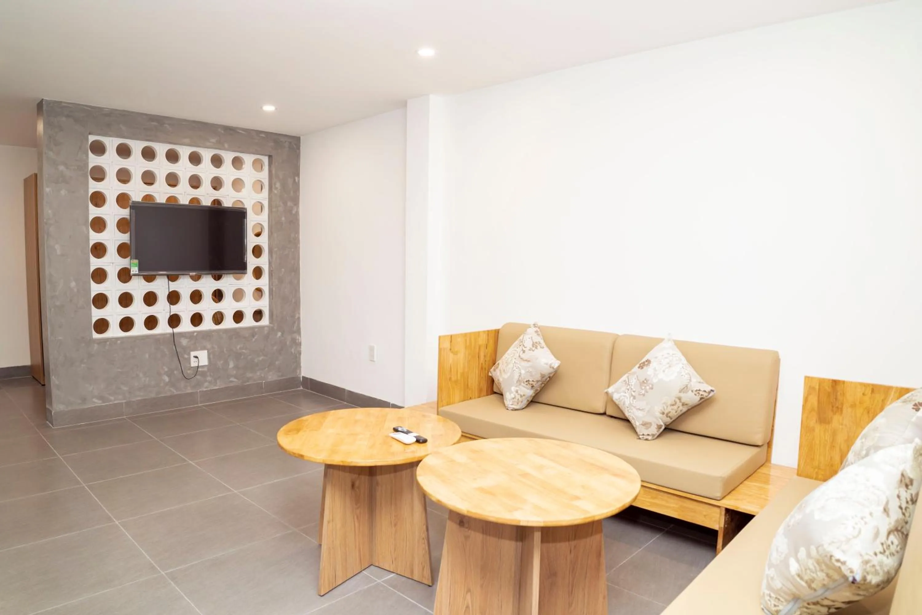 TV and multimedia in Mai Hotel