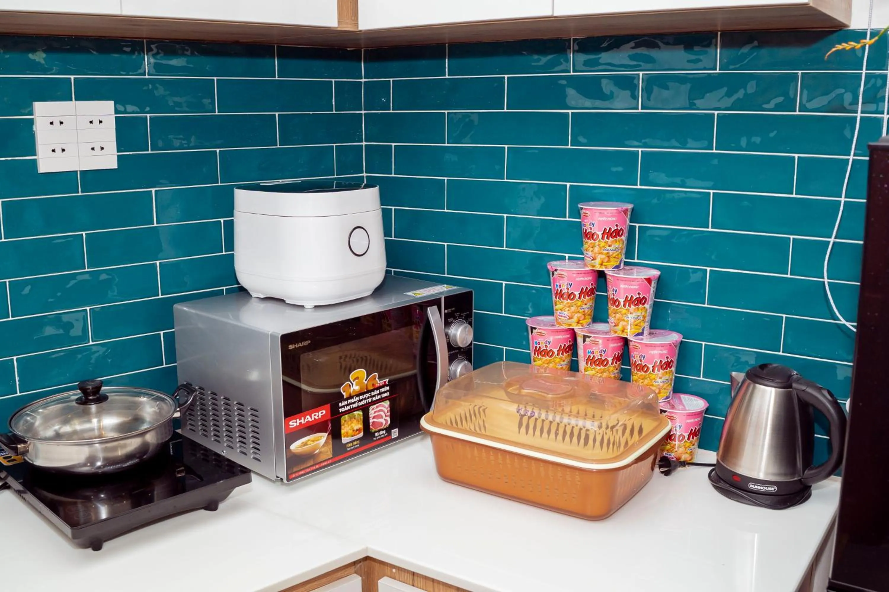 Coffee/tea facilities in Mai Hotel