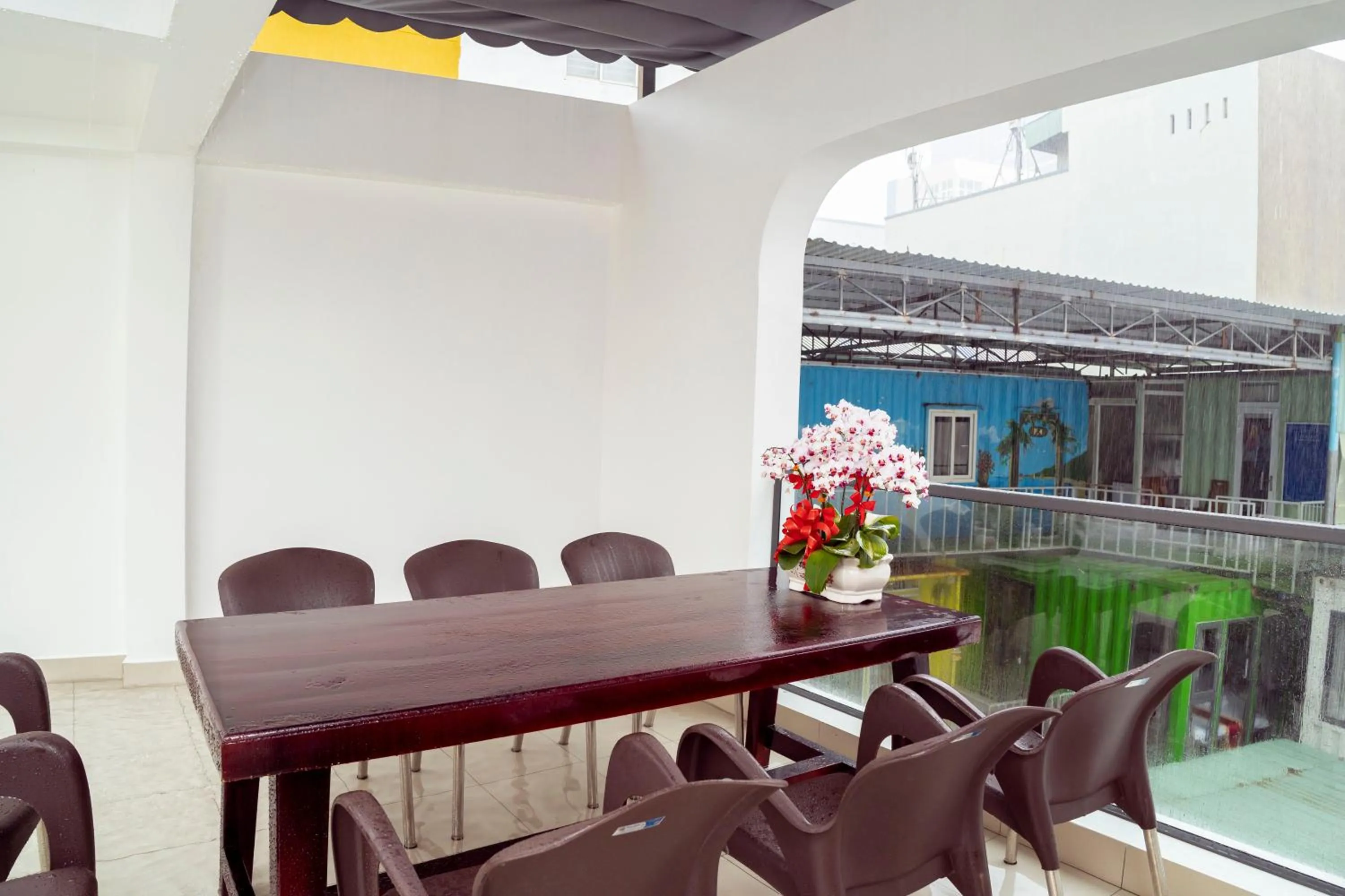 Living room in Mai Hotel