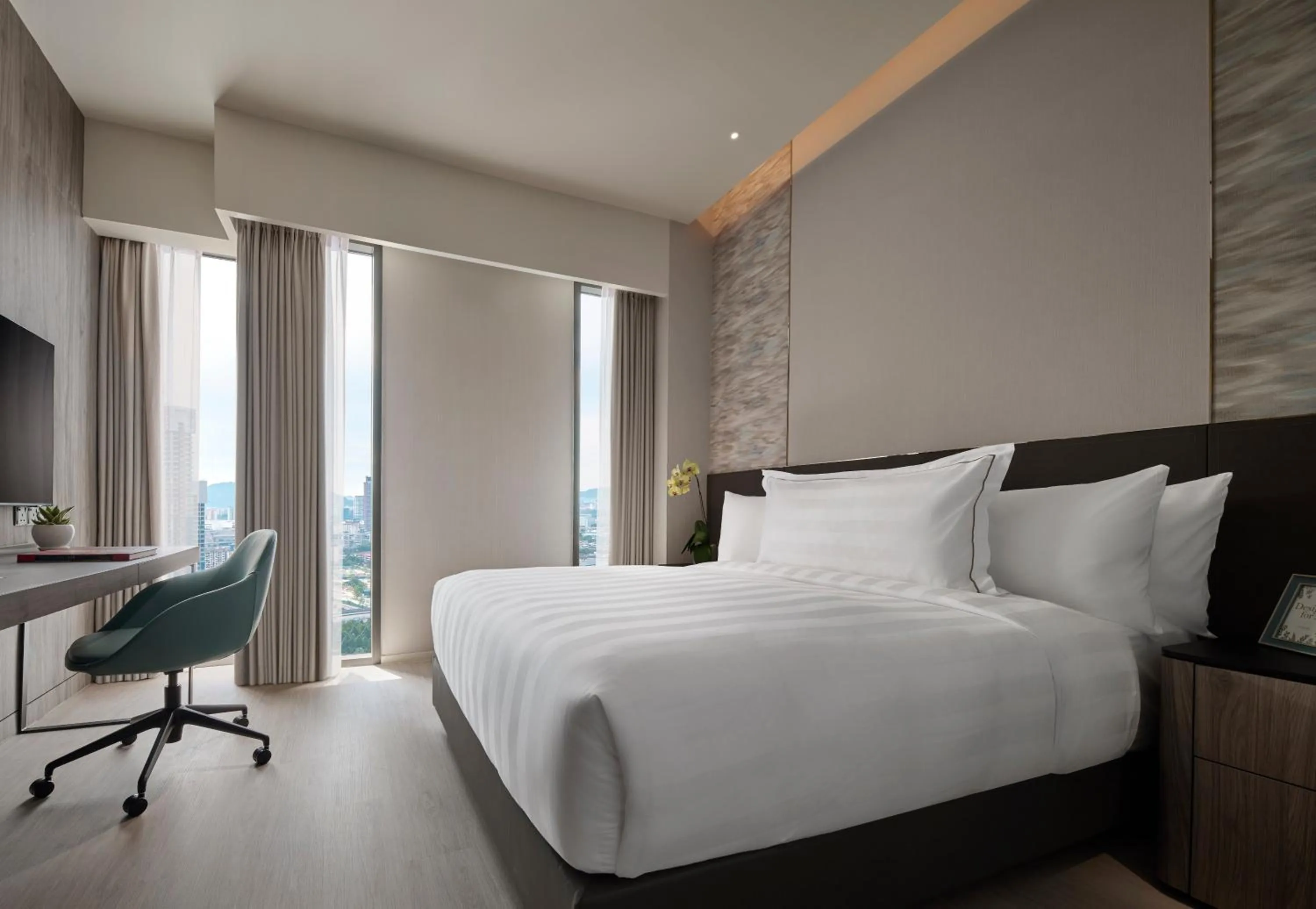 Bed in Pan Pacific Serviced Suites Kuala Lumpur