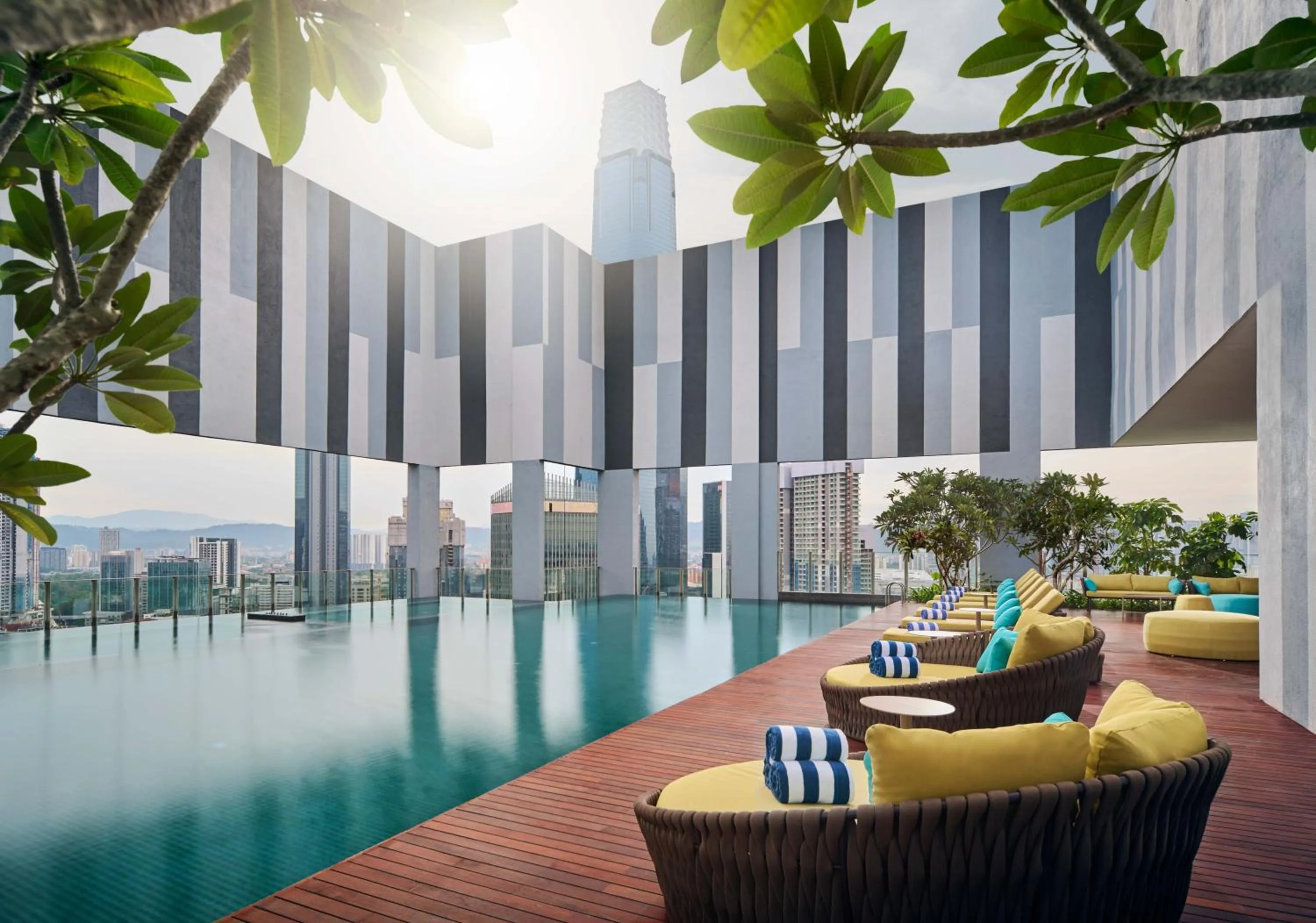 Swimming pool in Pan Pacific Serviced Suites Kuala Lumpur