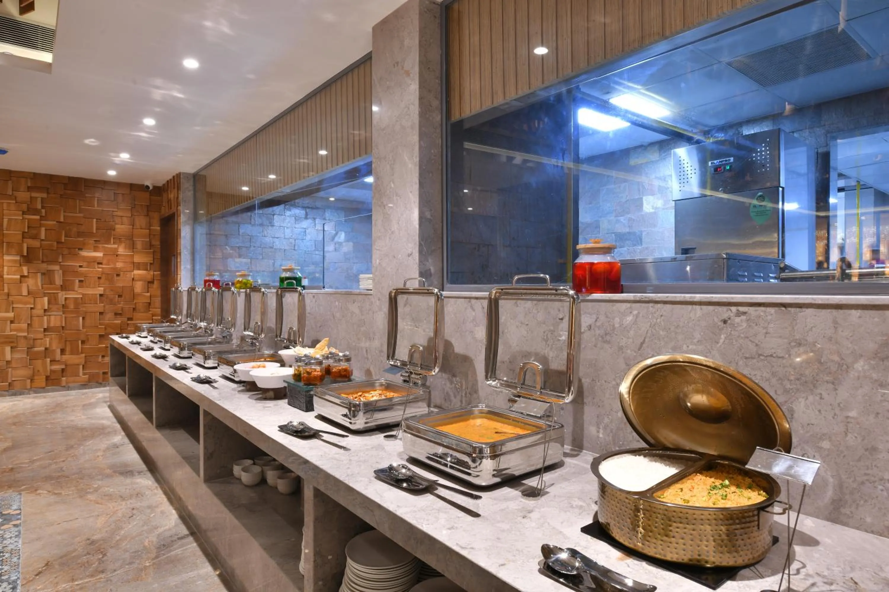 Restaurant/places to eat in Regenta Fairlark Vadodara