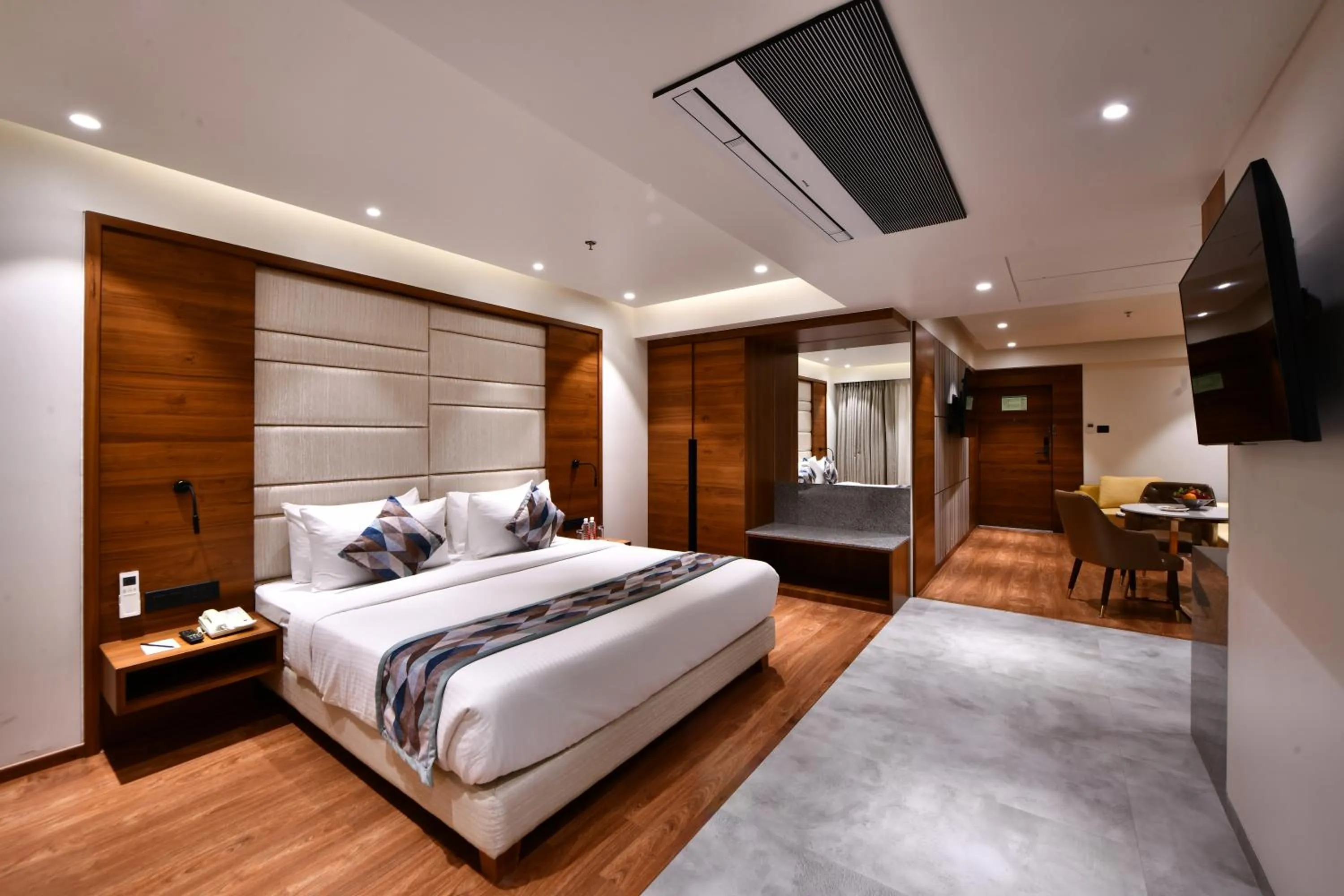 Bedroom, Bed in Regenta Fairlark Vadodara