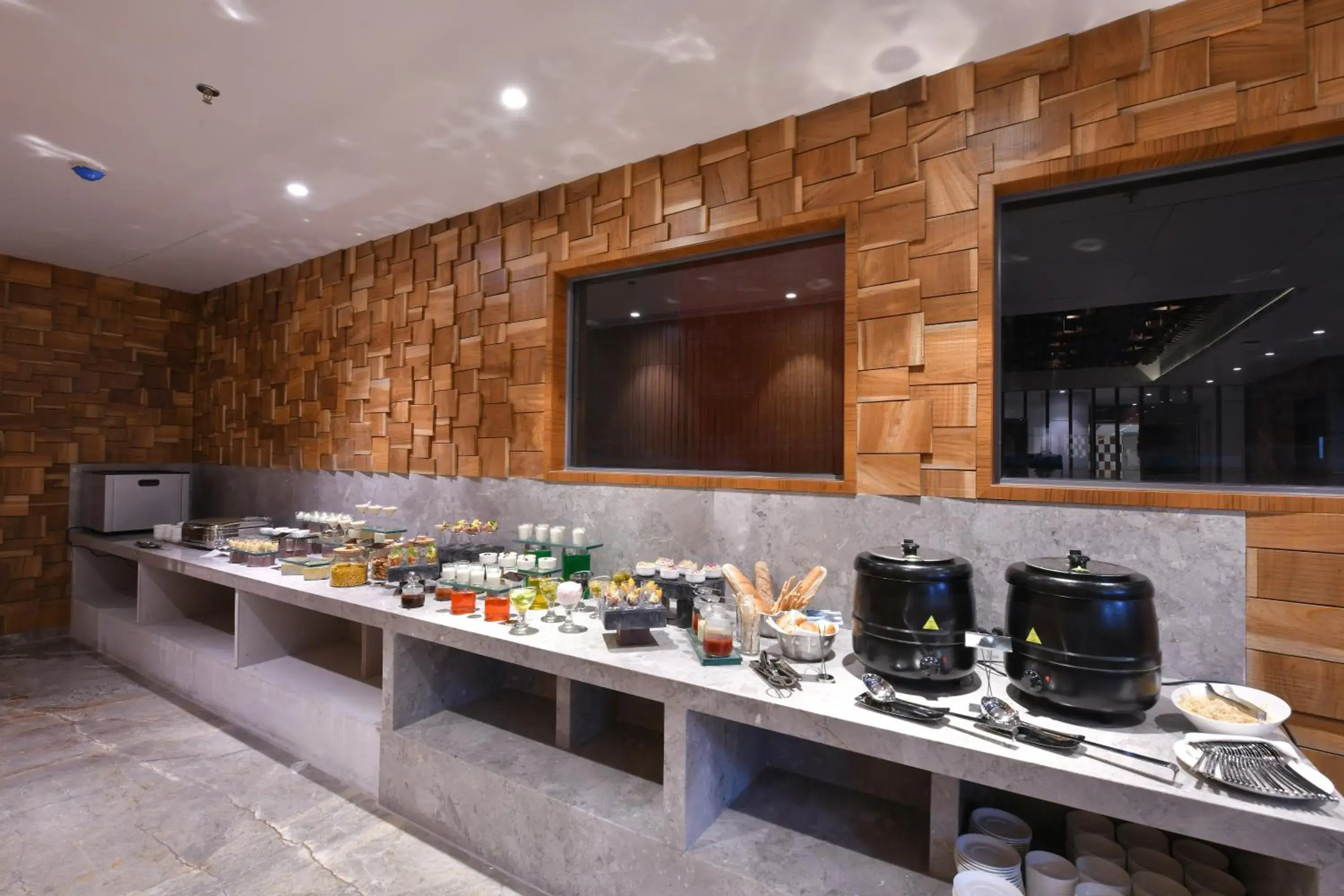 Restaurant/places to eat in Regenta Fairlark Vadodara Restaurant/places to eat in Regenta Fairlark Vadodara