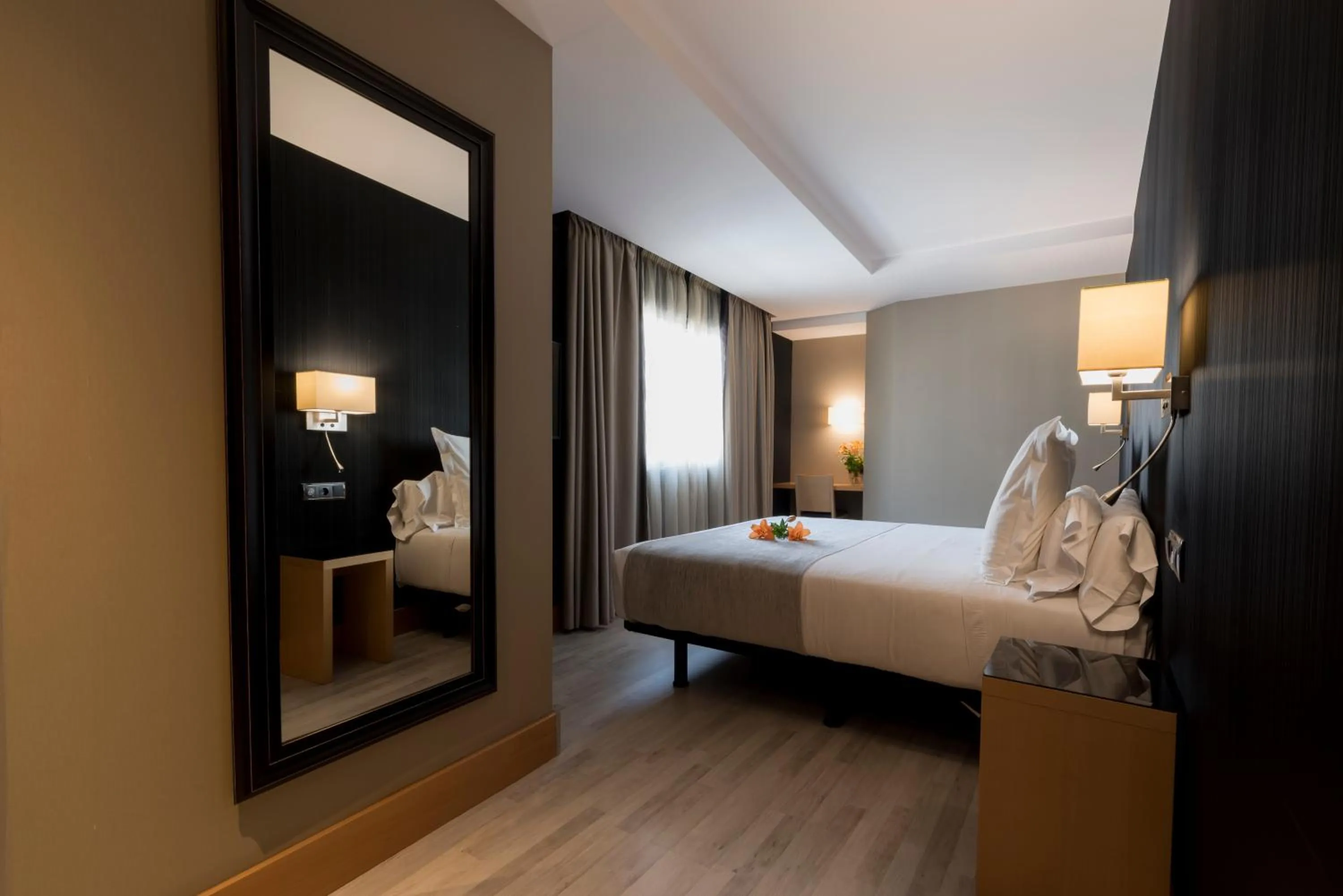 Photo of the whole room, Bed in Hotel Plaza