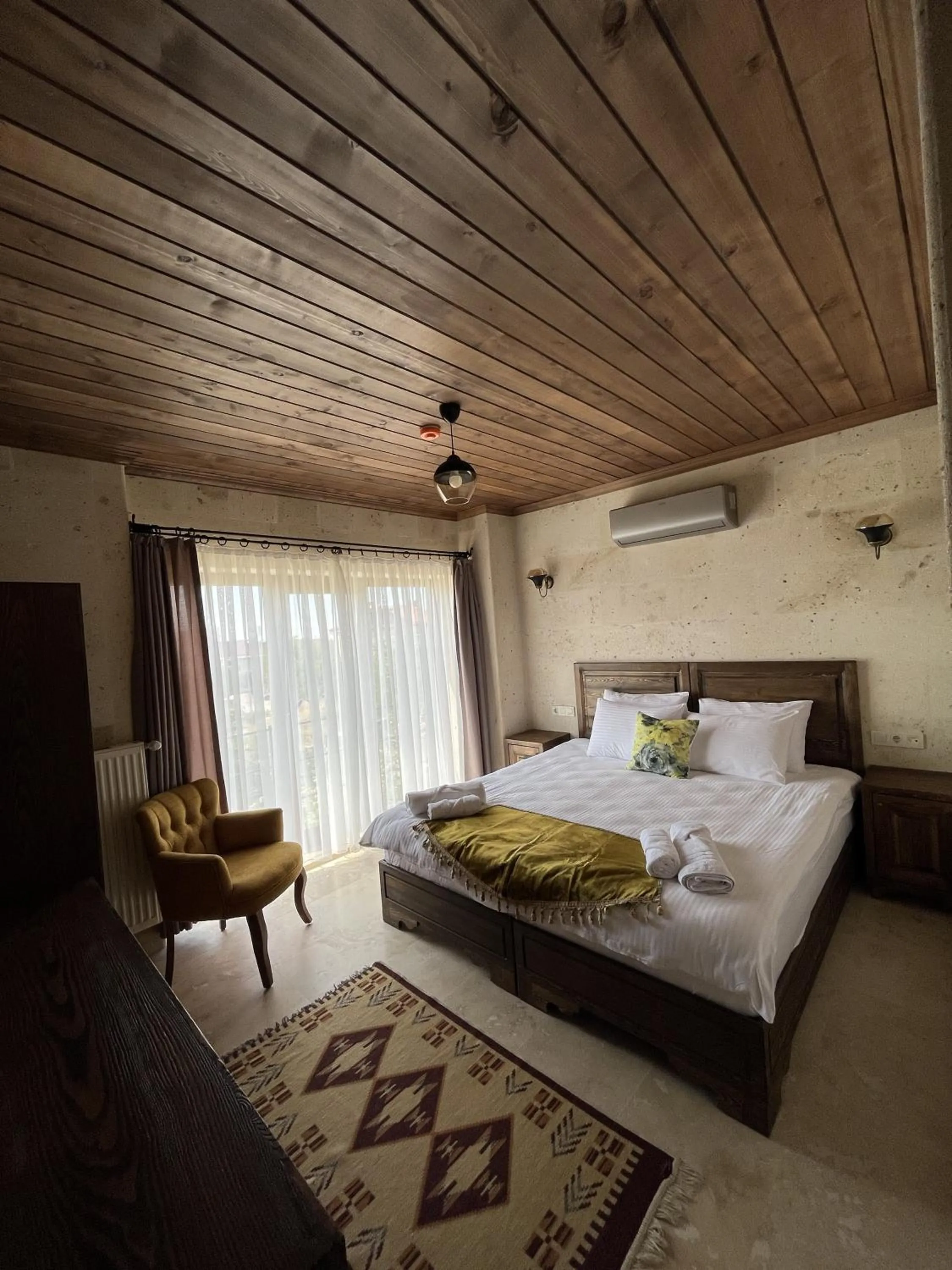 Bed in UCHI Cappadocia