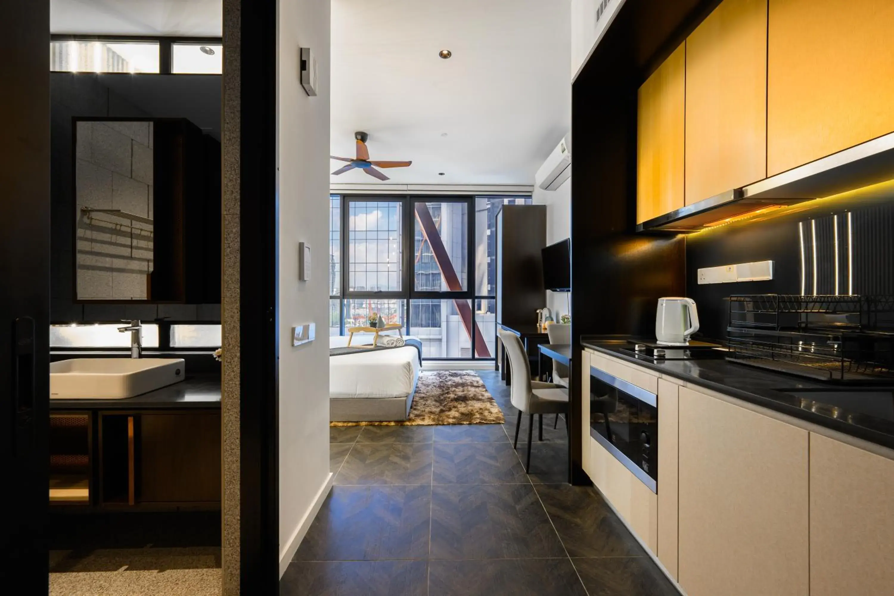 Superior Suite in Greystone Scarletz Suites Superior Suite in Greystone Scarletz Suites