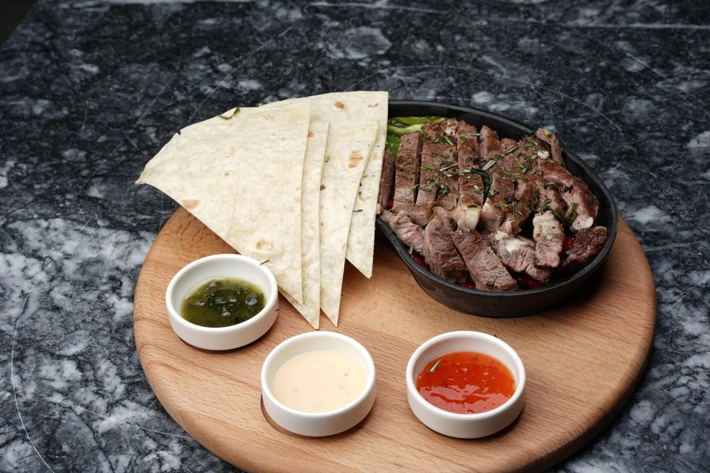 Food and drinks in Resun Hotel