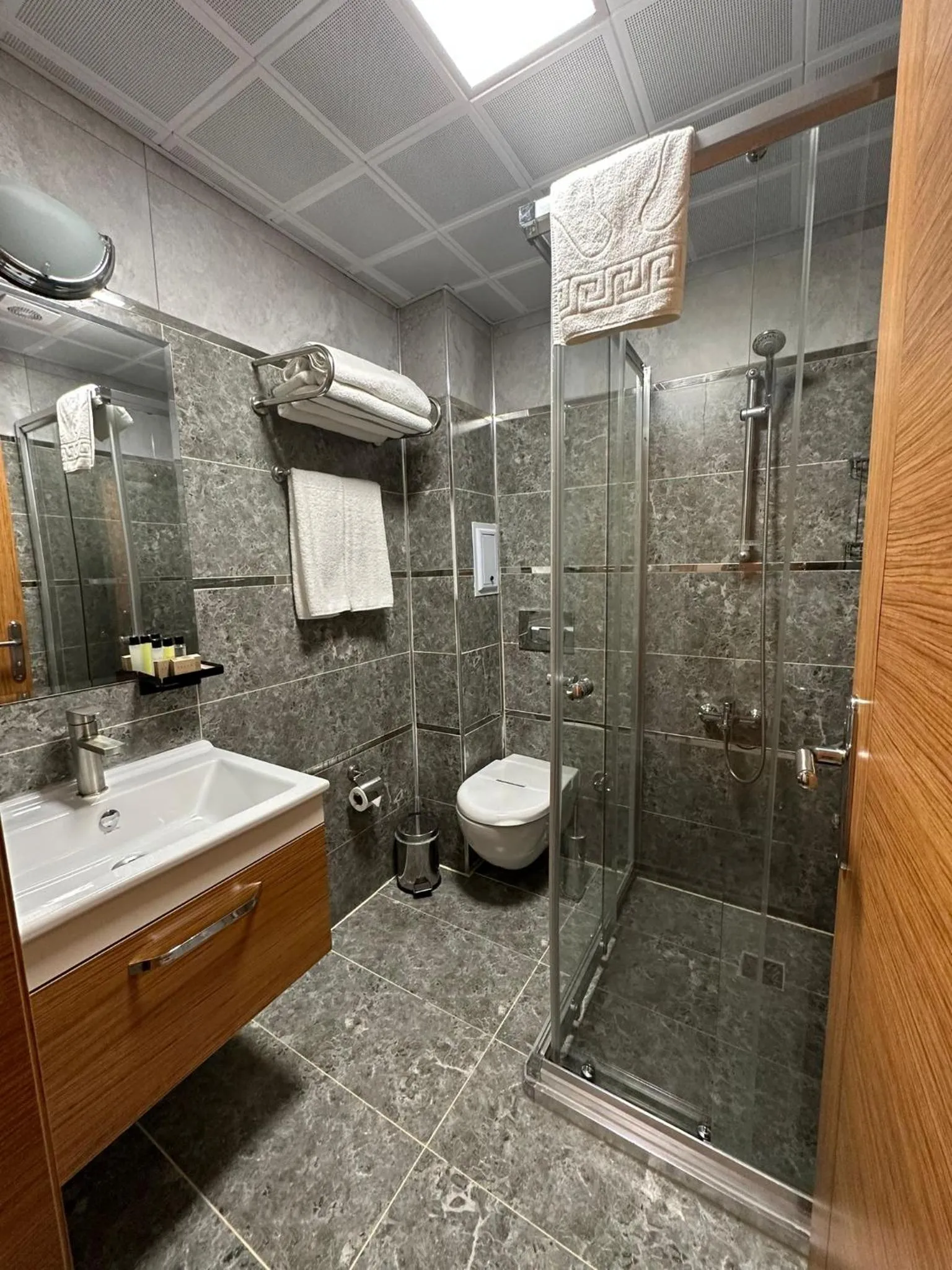 Bathroom in Resun Hotel