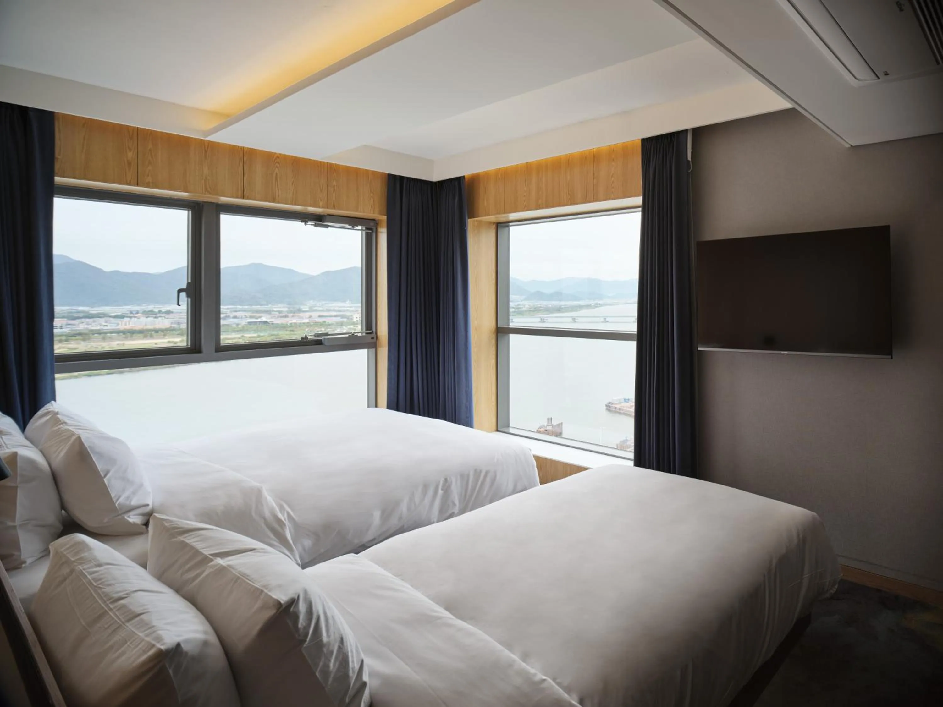 Bedroom, Bed in Hotel tt Gupo