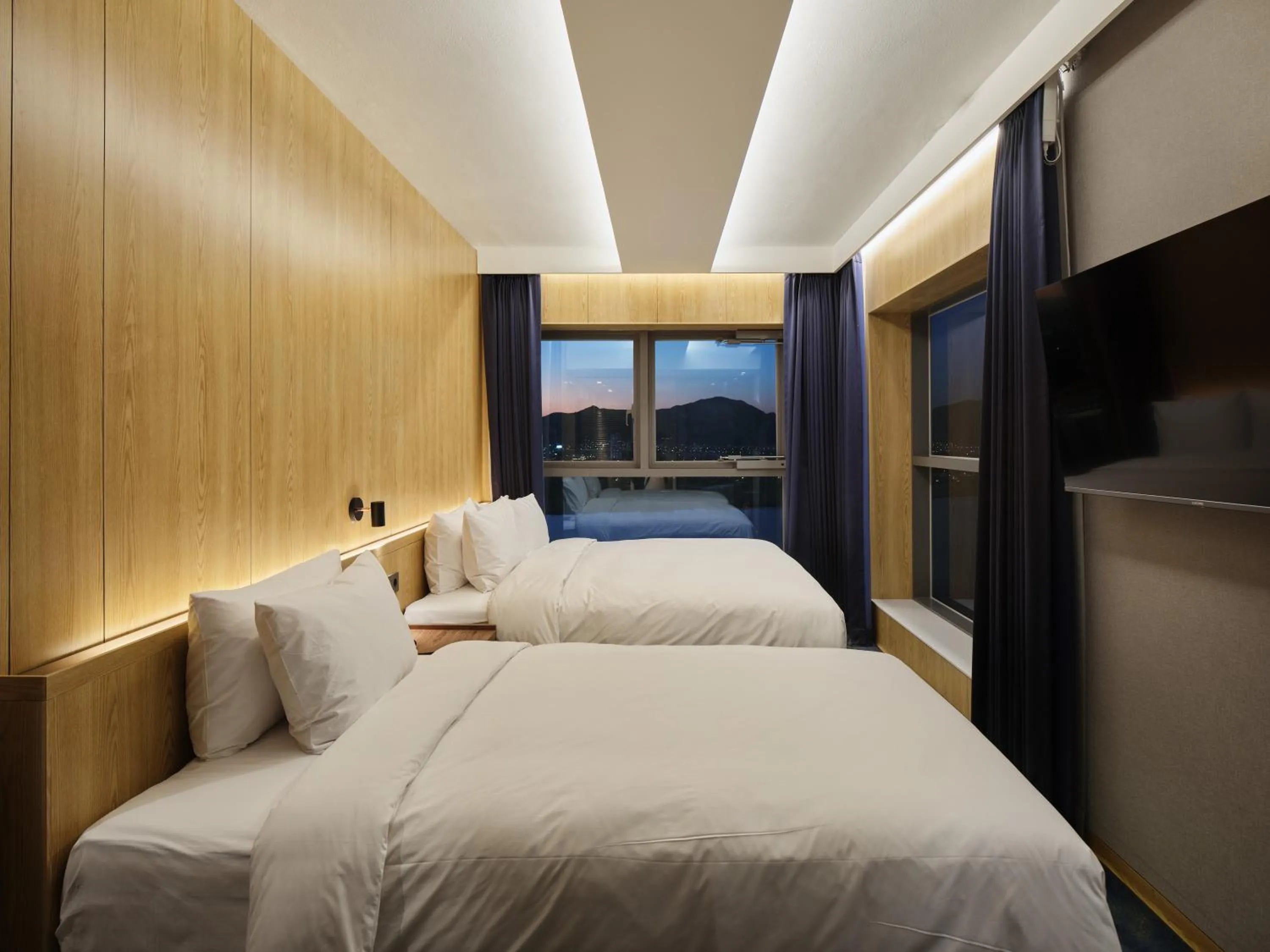 Bedroom, Bed in Hotel tt Gupo