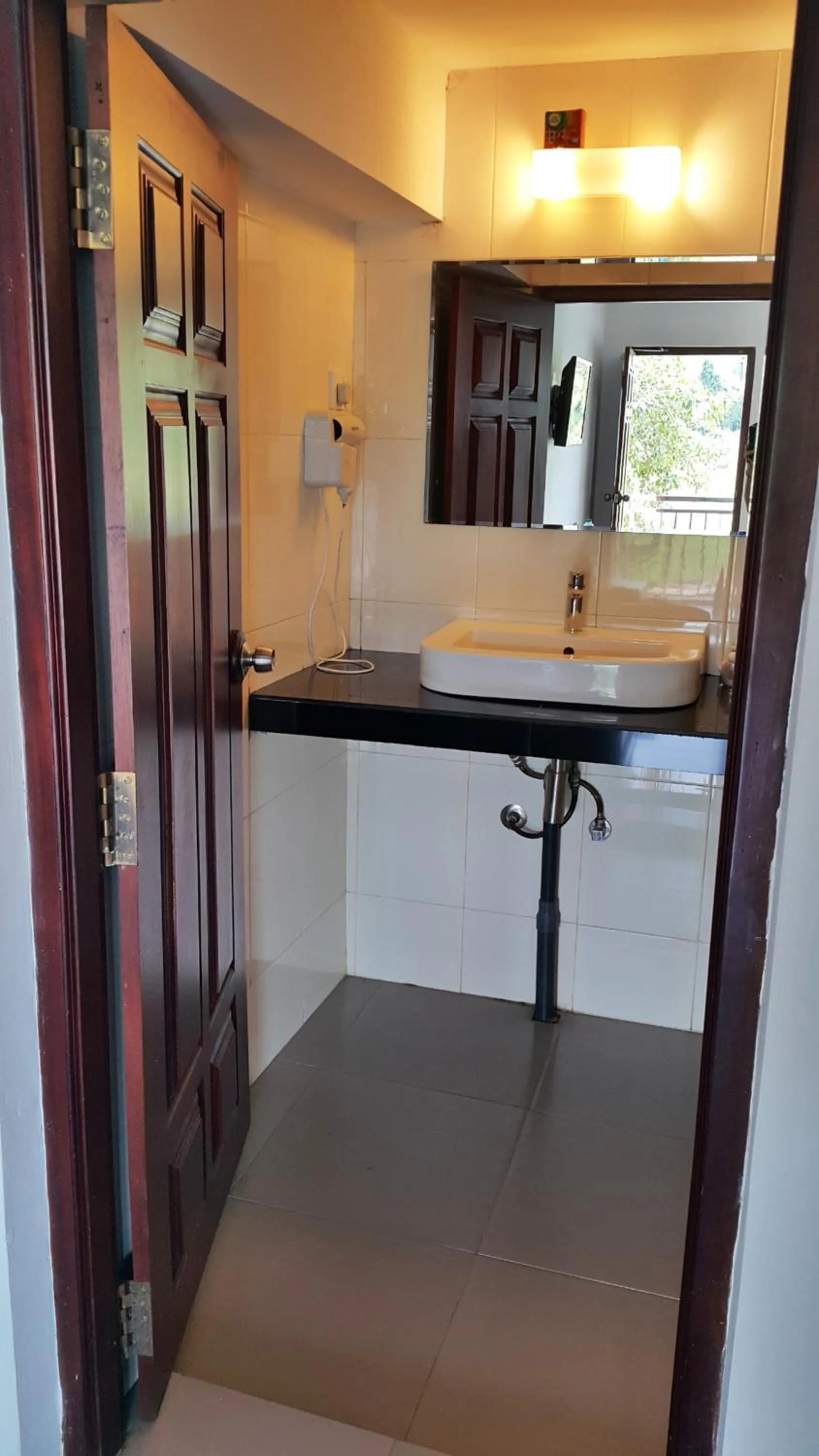 Hotel Pinnalanda - NEW DEAL! Exclusive Offers on Pickups Available!