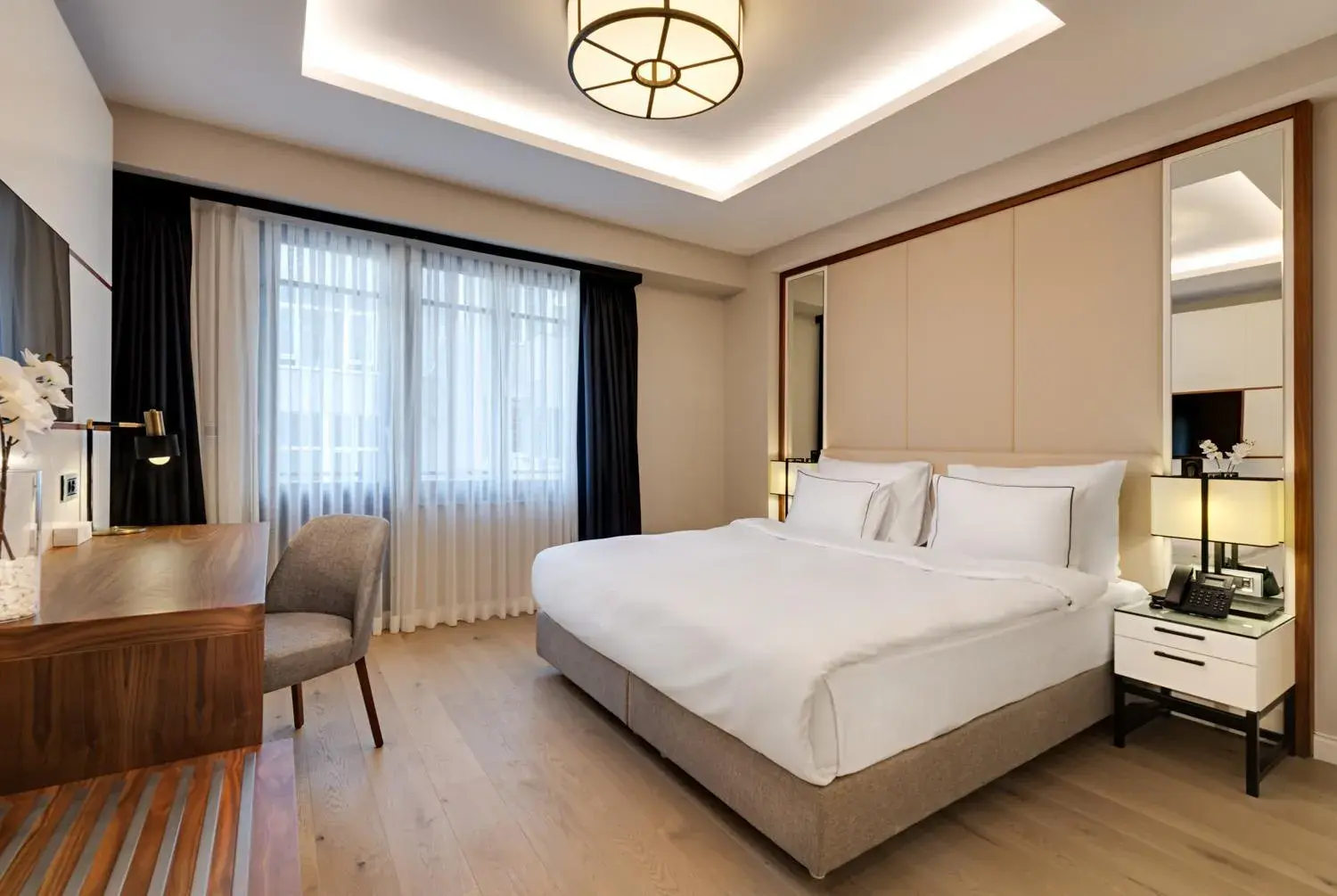 Deluxe Double Room with Balcony in Gleam Collection Hotel Deluxe Double Room with Balcony in Gleam Collection Hotel