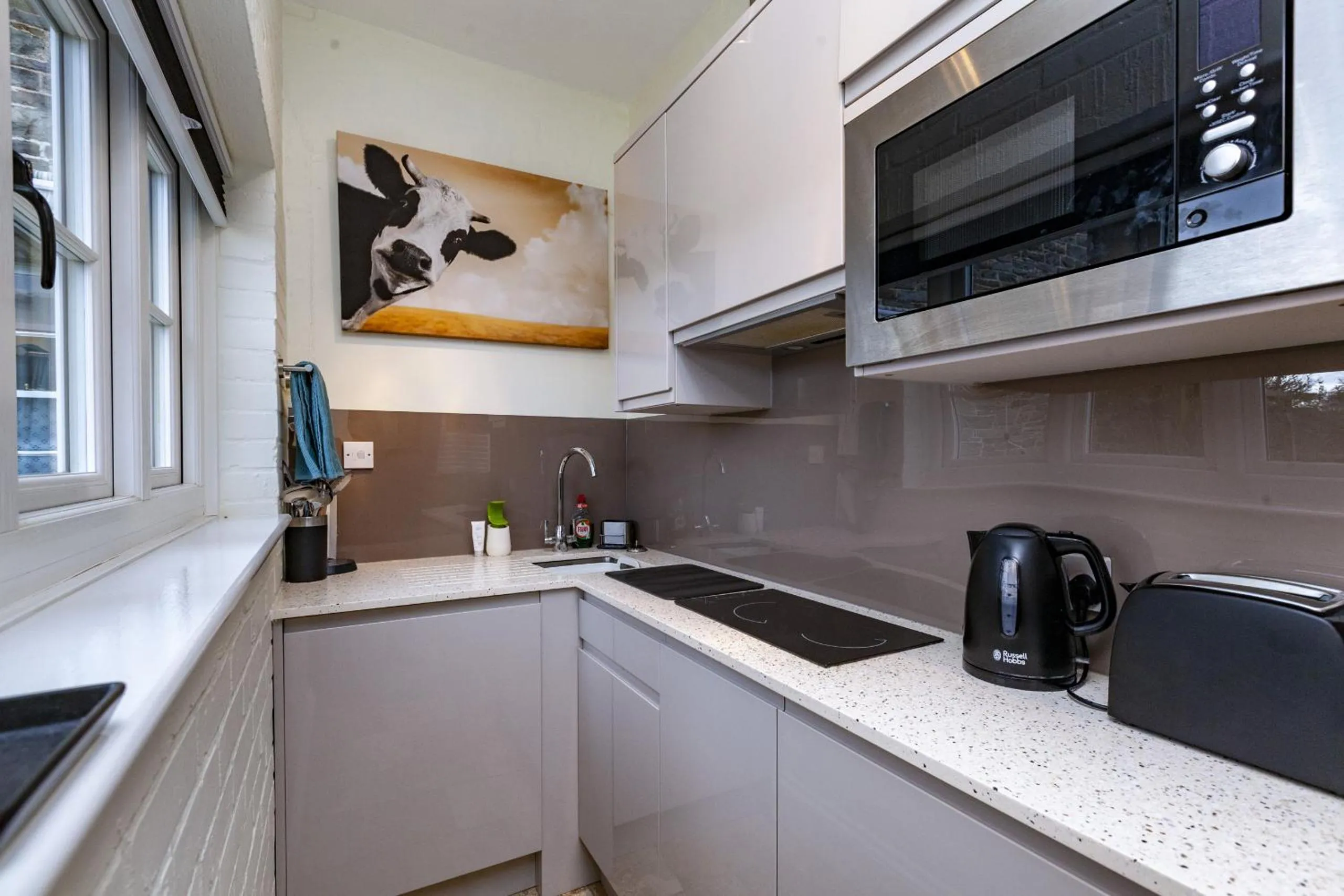 Kitchen or kitchenette in The Agents House, Bed & Breakfast