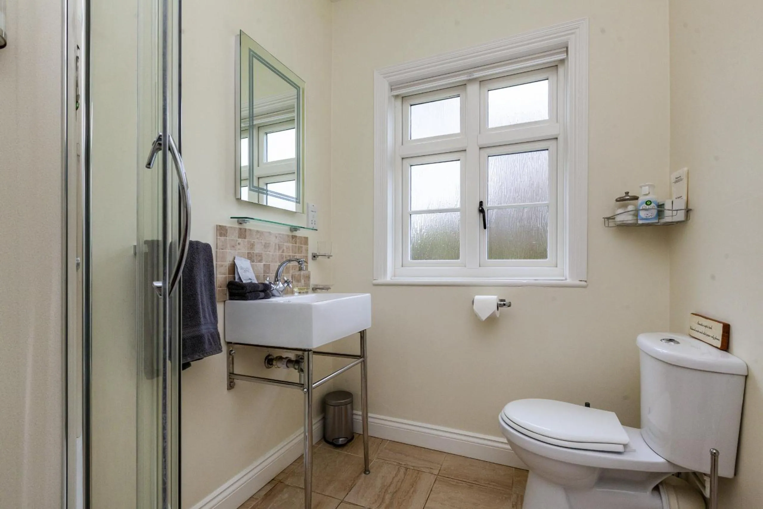 Bathroom in The Agents House, Bed & Breakfast