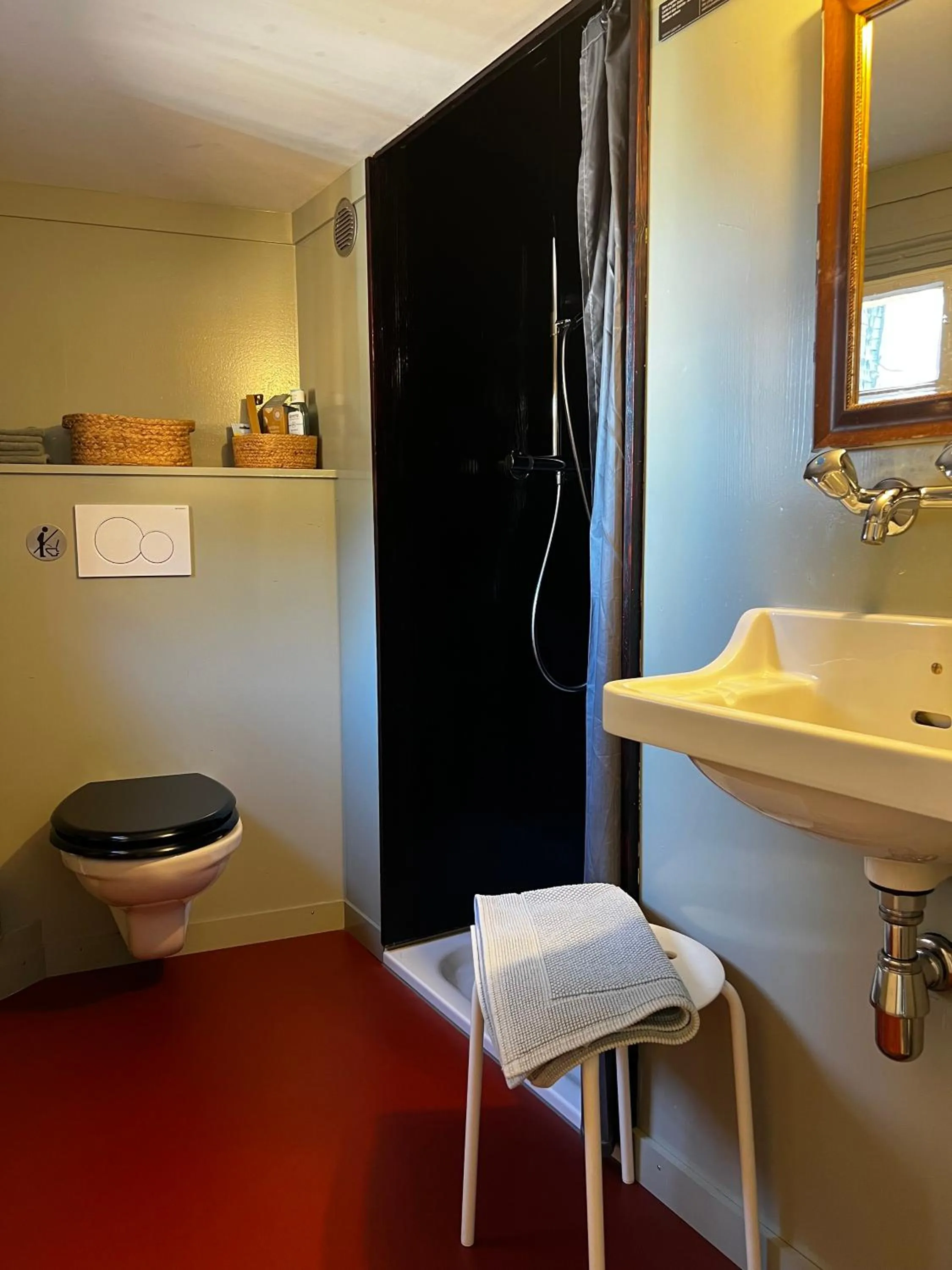 Bathroom in Gasthaus Rössli