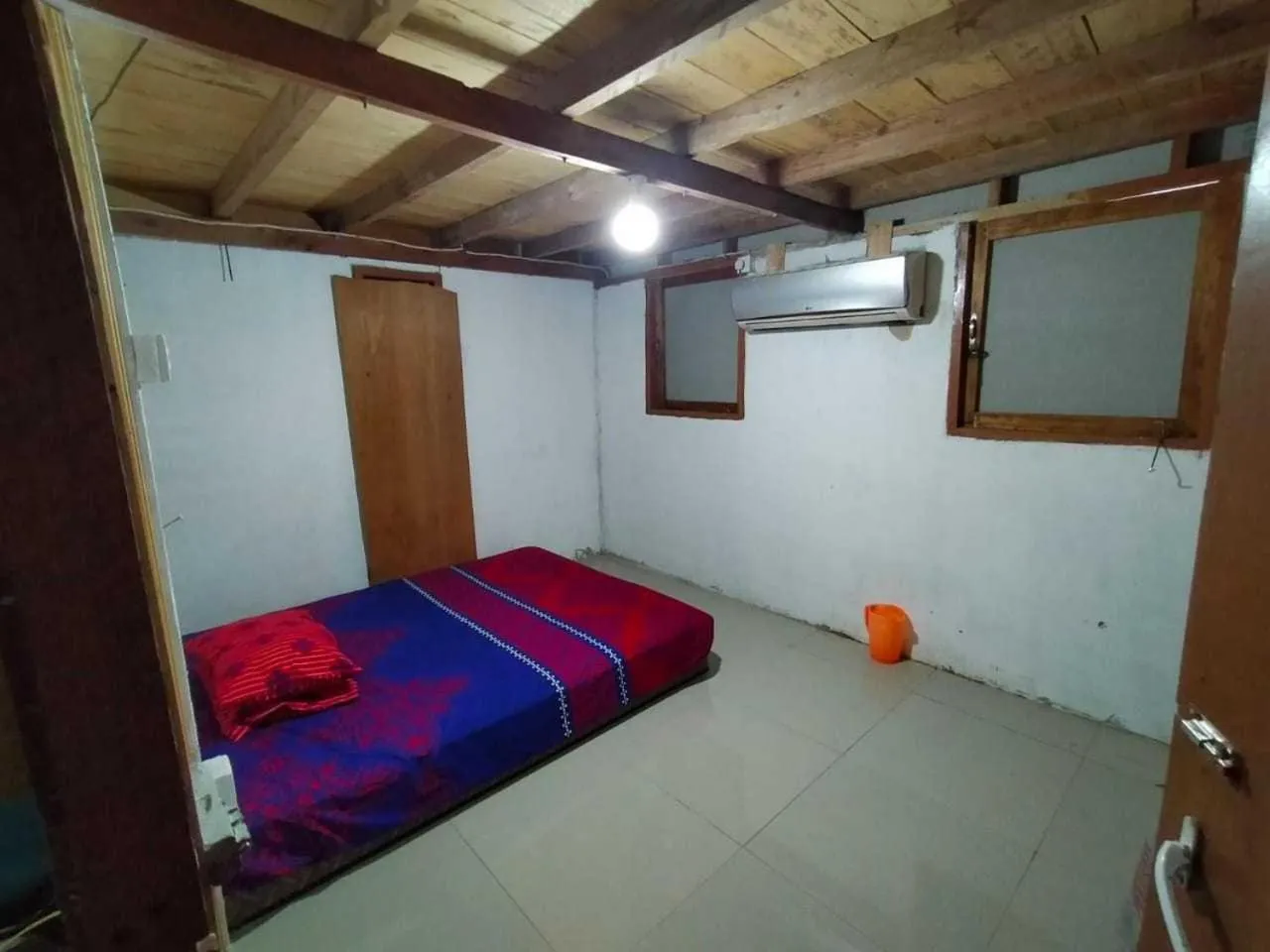 Bedroom, Bed in EXPRESS O 91702 Mandeh Homestay Syariah Near Bank Nagari PT Bank Pembangunan Daerah (BPD) Sumbar Cabang Painan