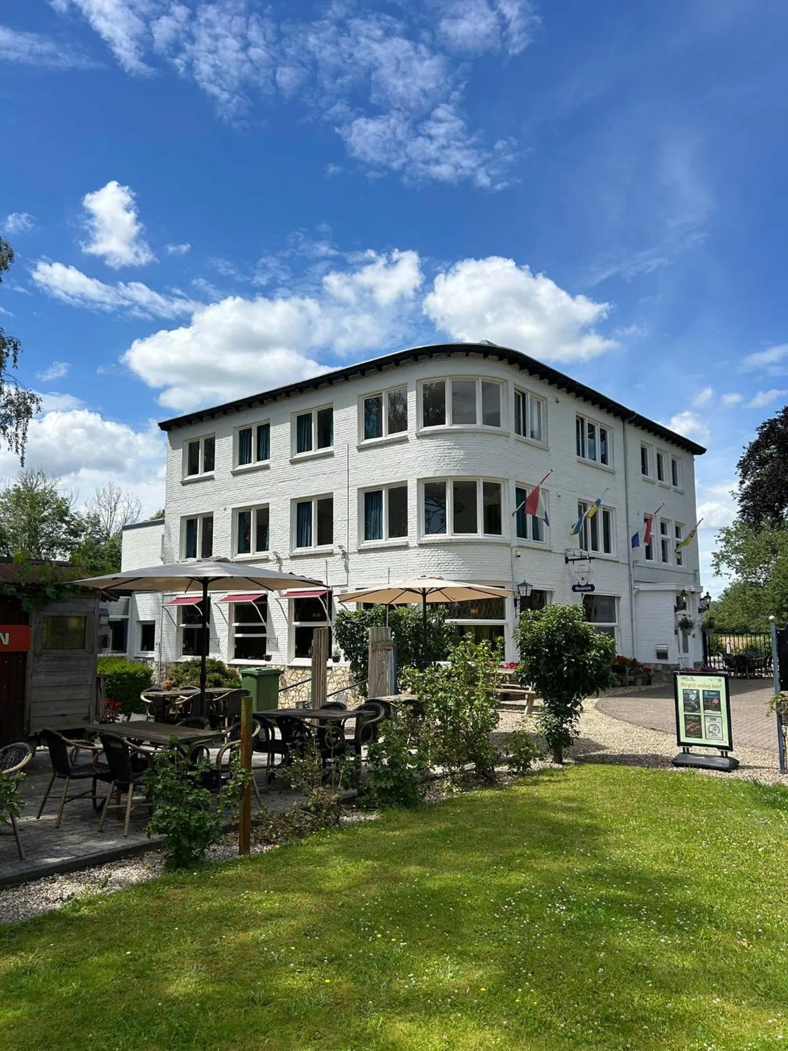 Property building in Geulzicht Hotel