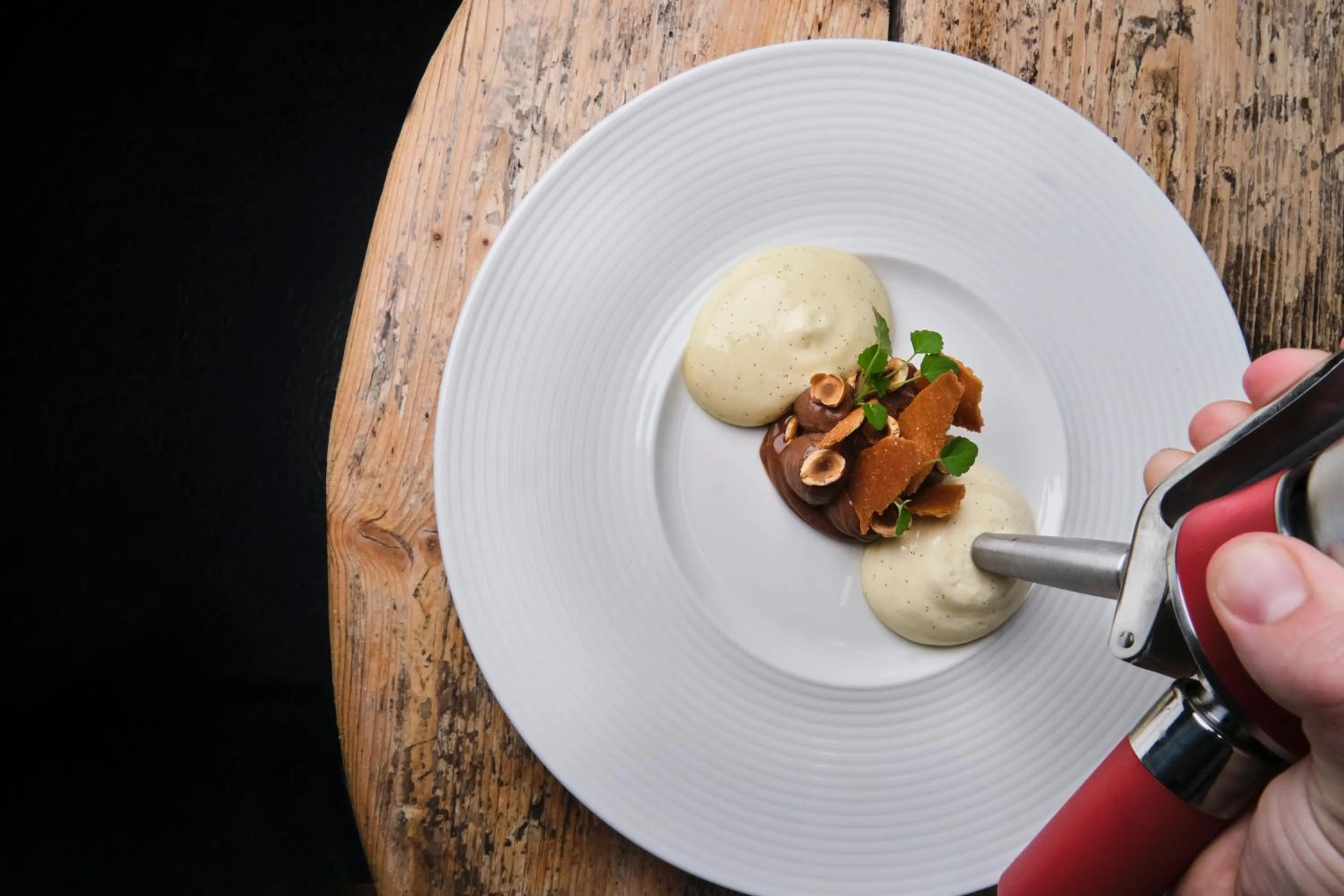 Restaurant/places to eat in Geulzicht Hotel