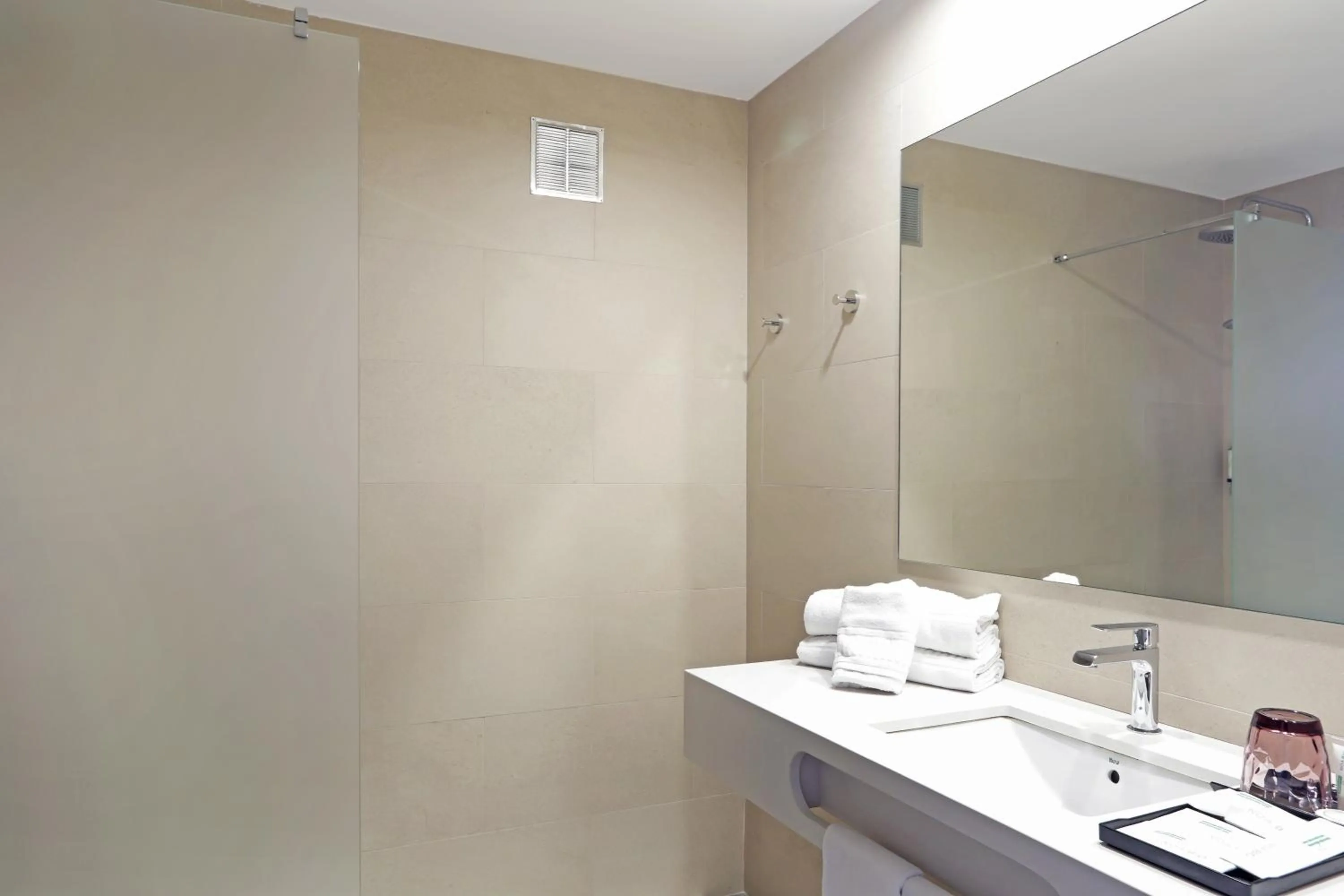 Bathroom in Augusta Barcelona Vallès