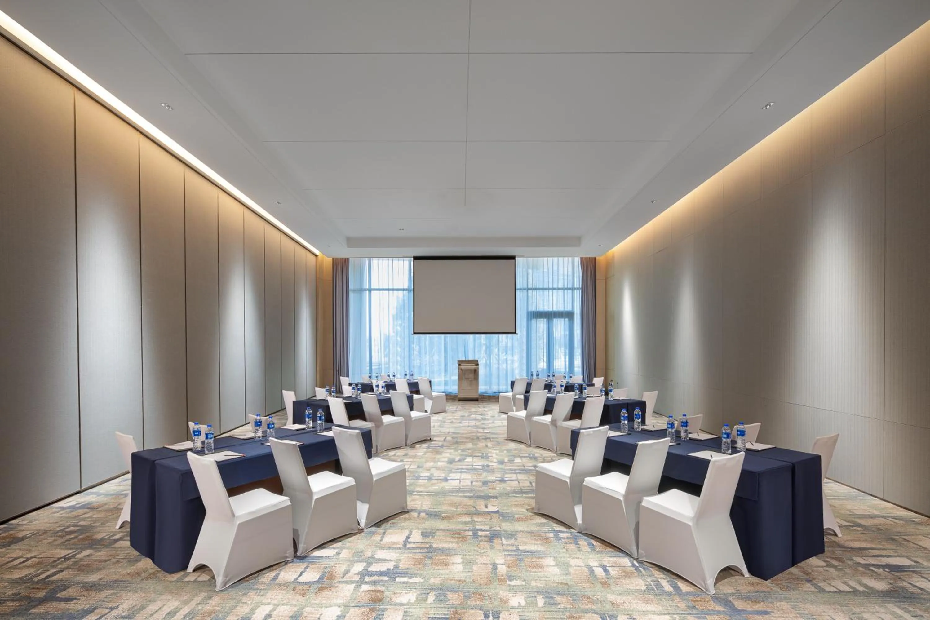 Business facilities in Wanda Jin Xiaohe Xincheng