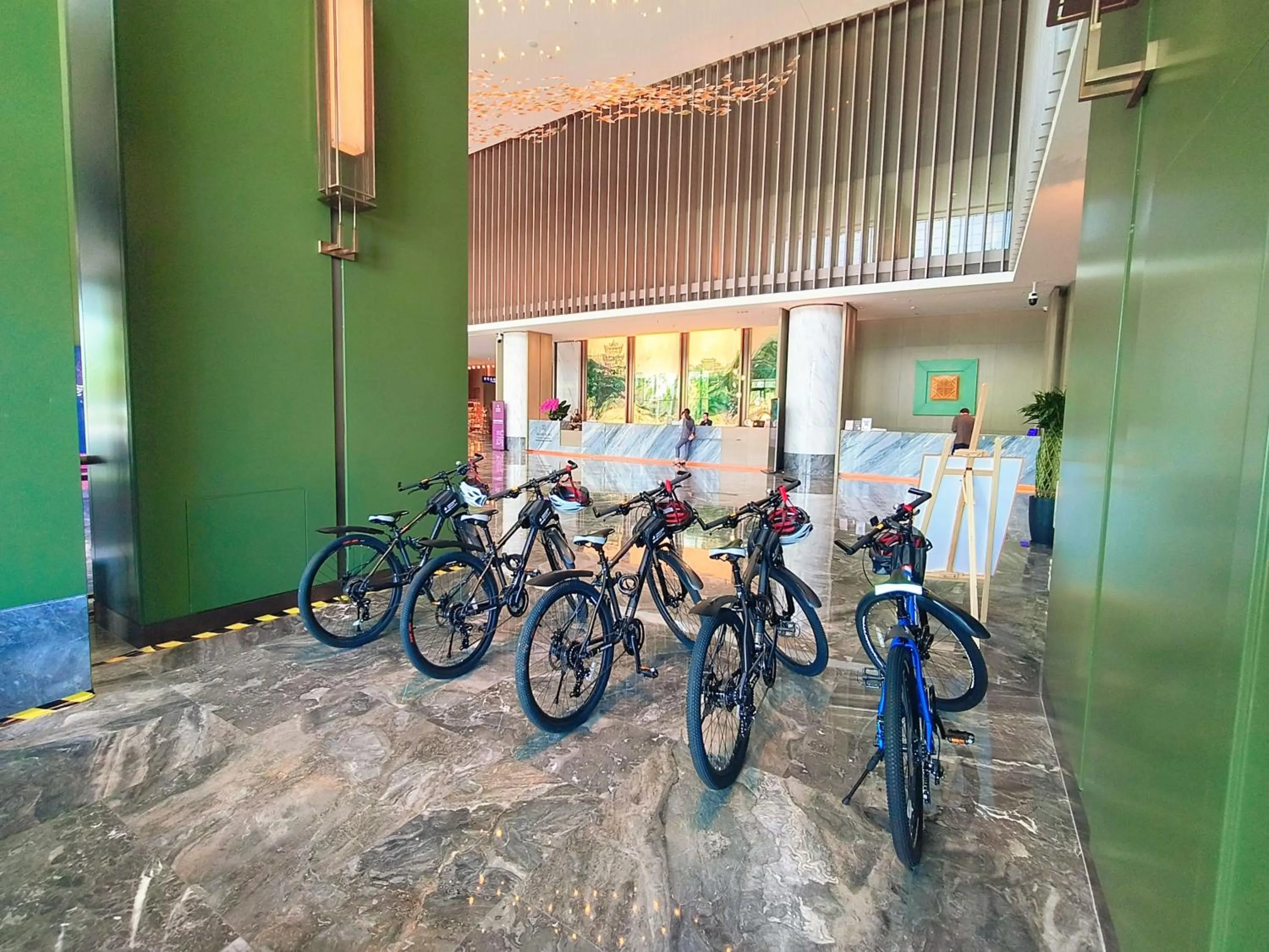 Cycling in Wanda Jin Xiaohe Xincheng